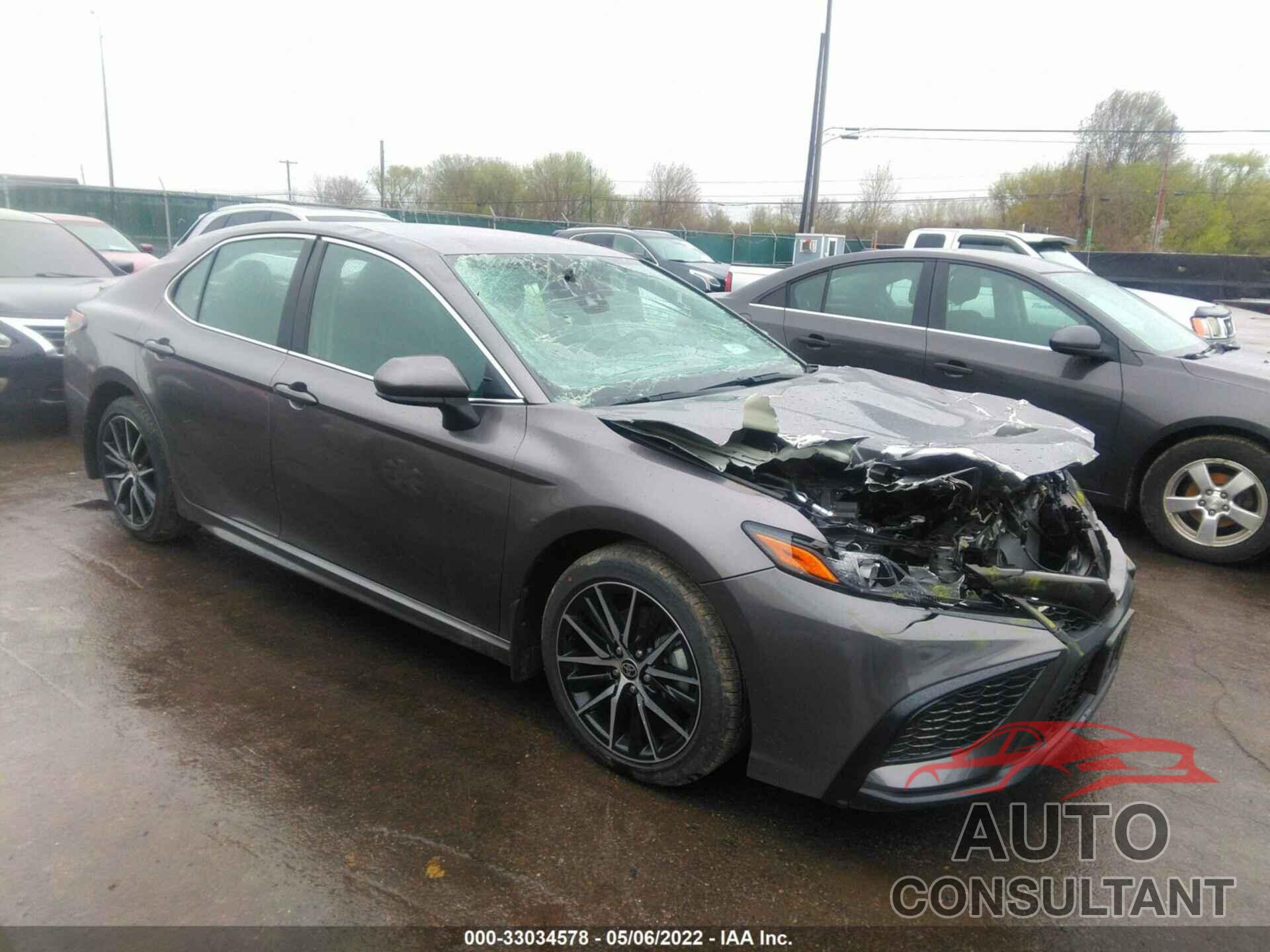 TOYOTA CAMRY 2021 - 4T1G11AK5MU426150
