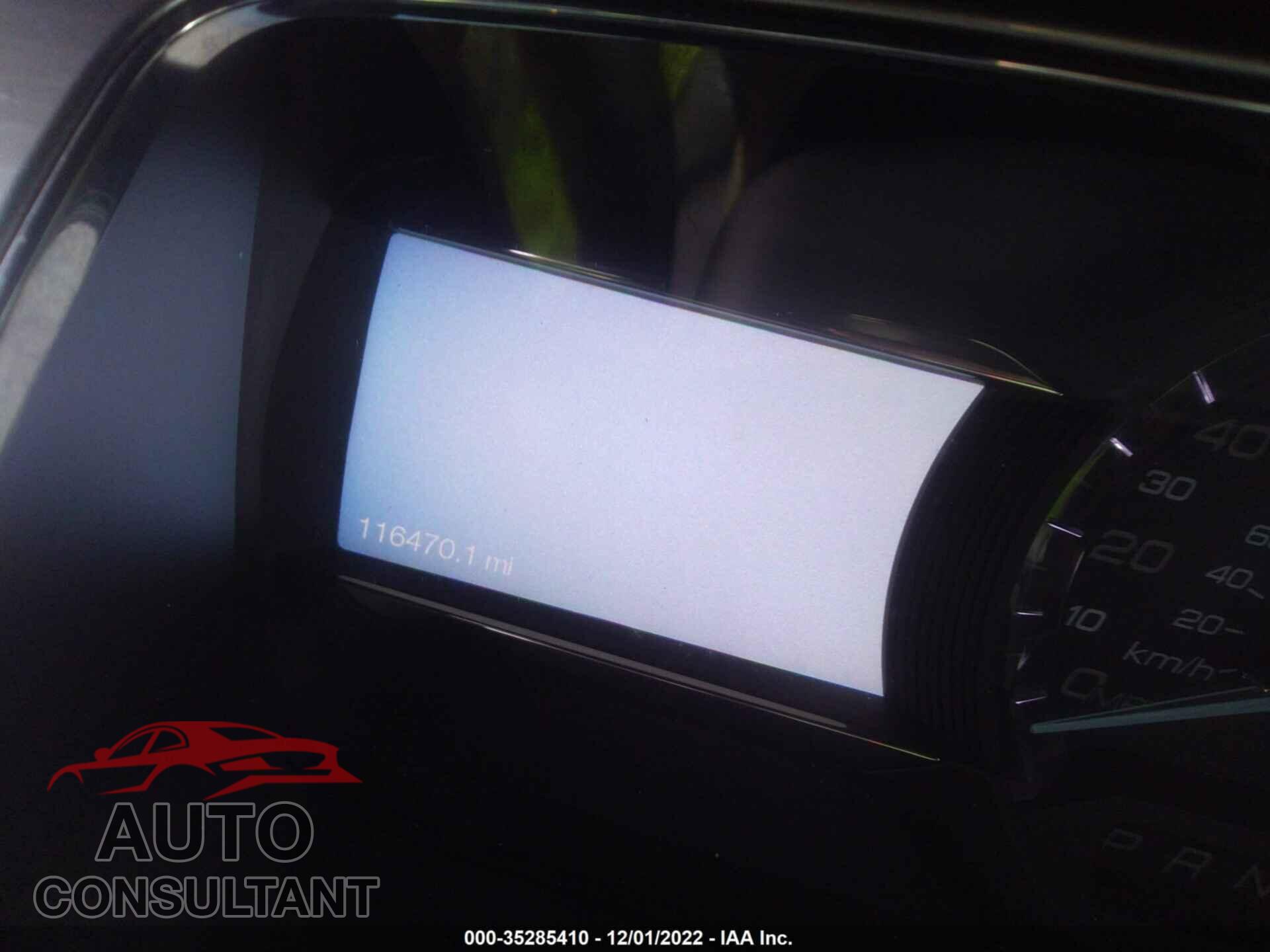 FORD TAURUS 2017 - 1FAHP2E85HG122547