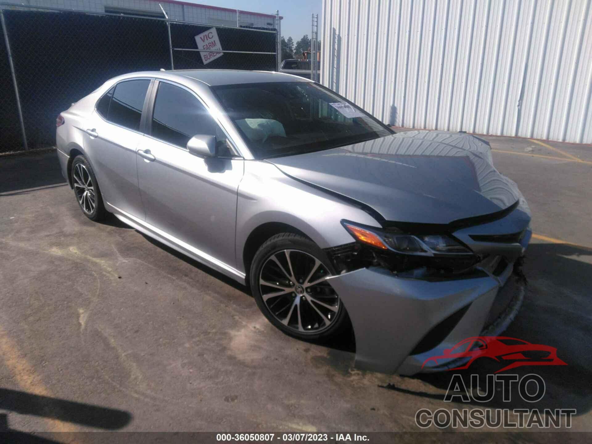 TOYOTA CAMRY 2020 - 4T1G11AK7LU372249