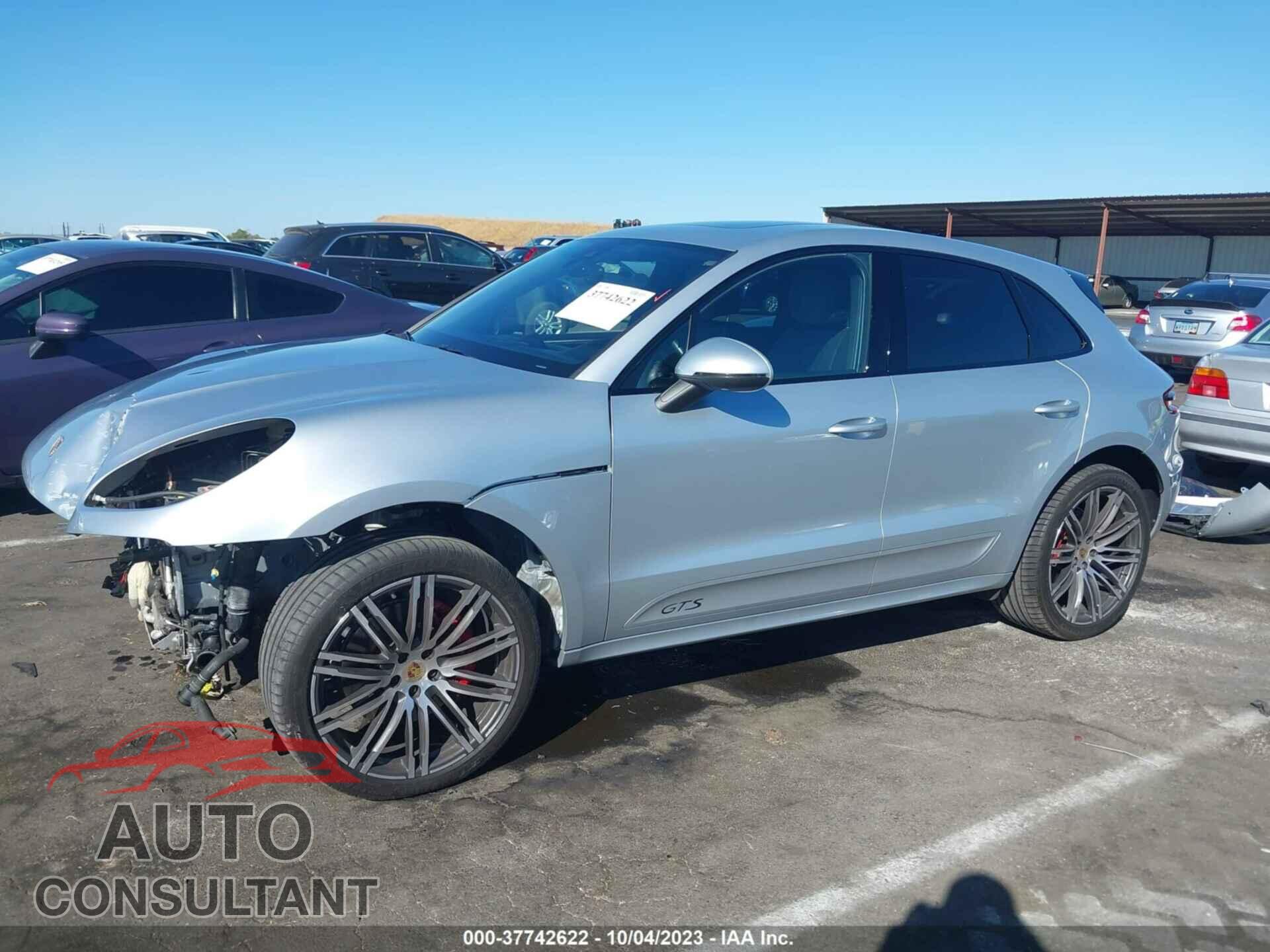 PORSCHE MACAN 2017 - WP1AG2A59HLB54737