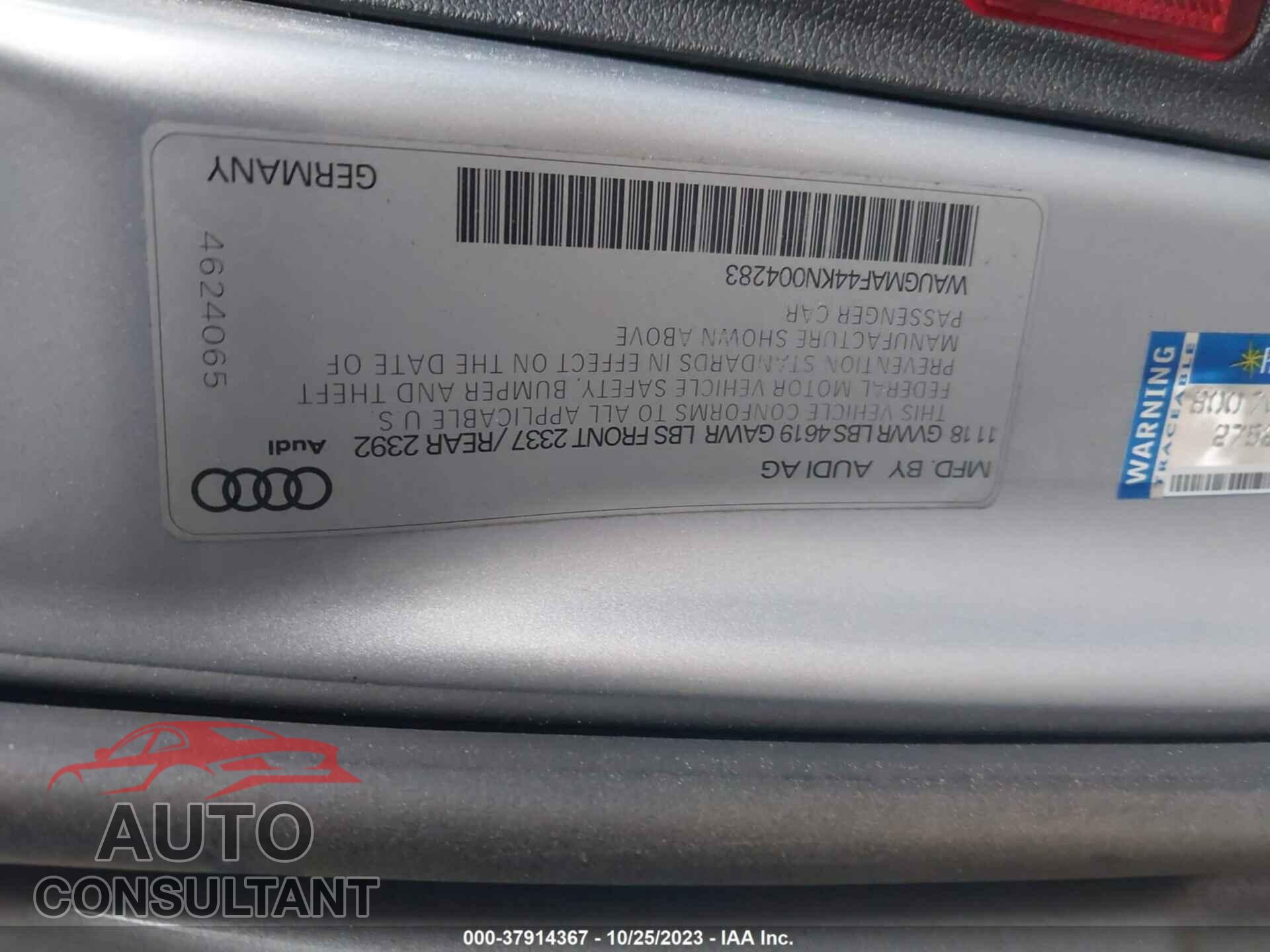 AUDI A4 2019 - WAUGMAF44KN004283