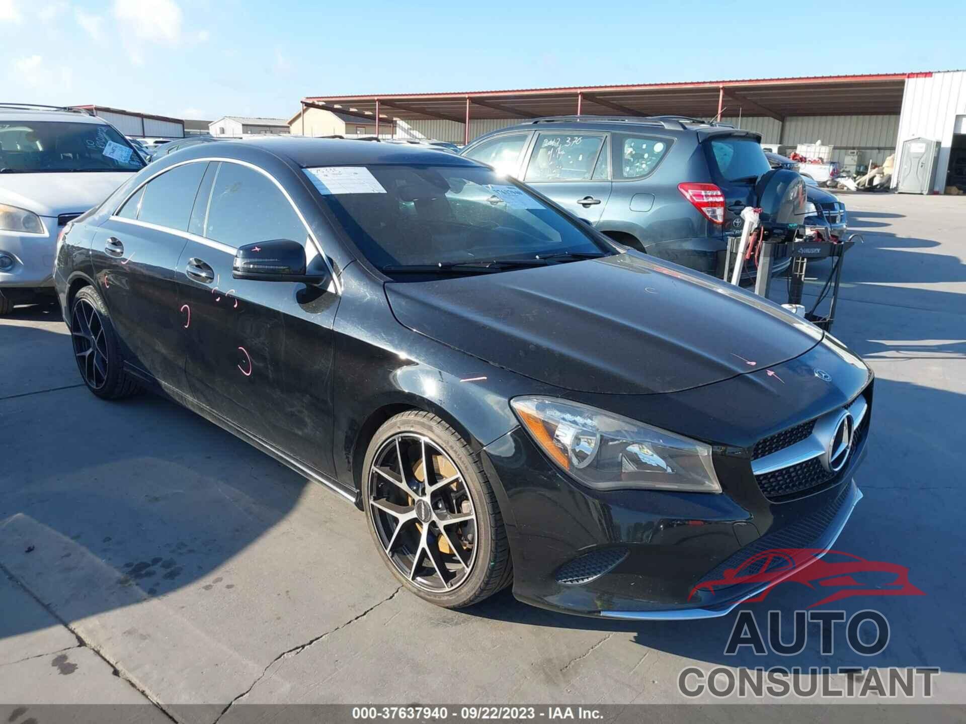 MERCEDES-BENZ CLA 250 2019 - WDDSJ4EB9KN715233