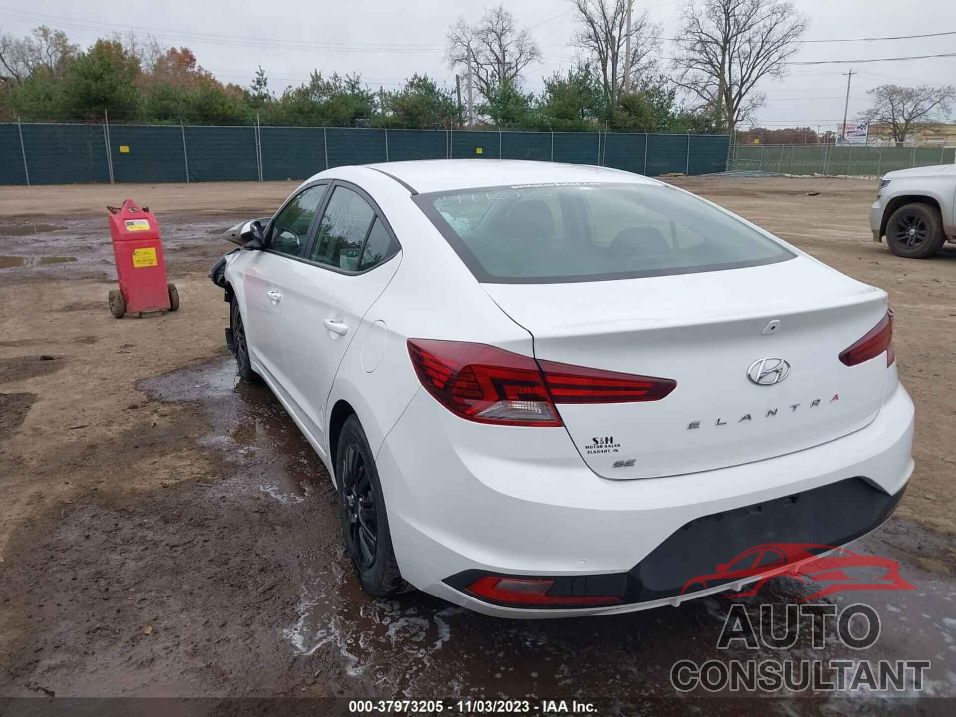 HYUNDAI ELANTRA 2019 - 5NPD74LFXKH468019