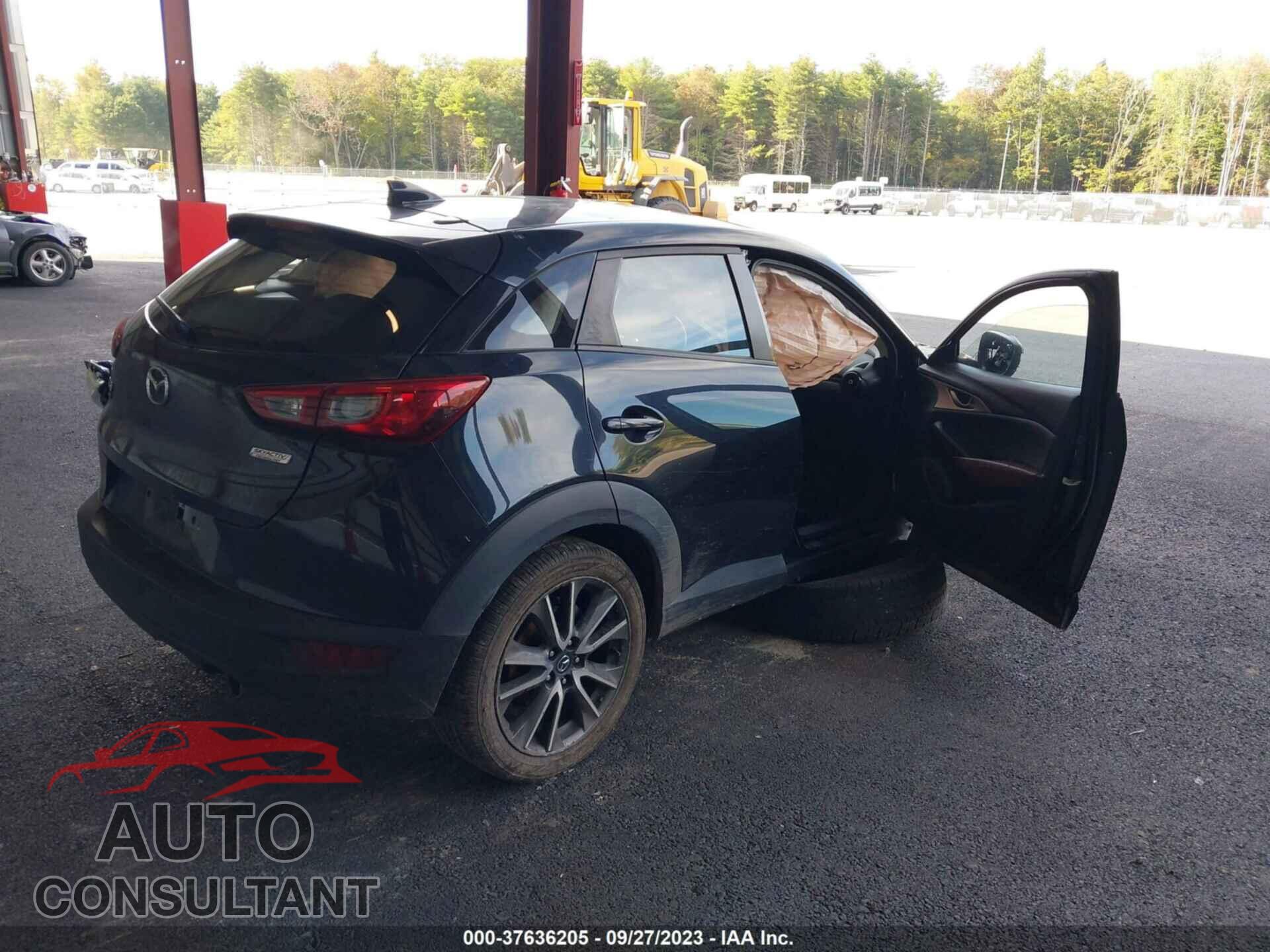 MAZDA CX-3 2017 - JM1DKFC70H0141525