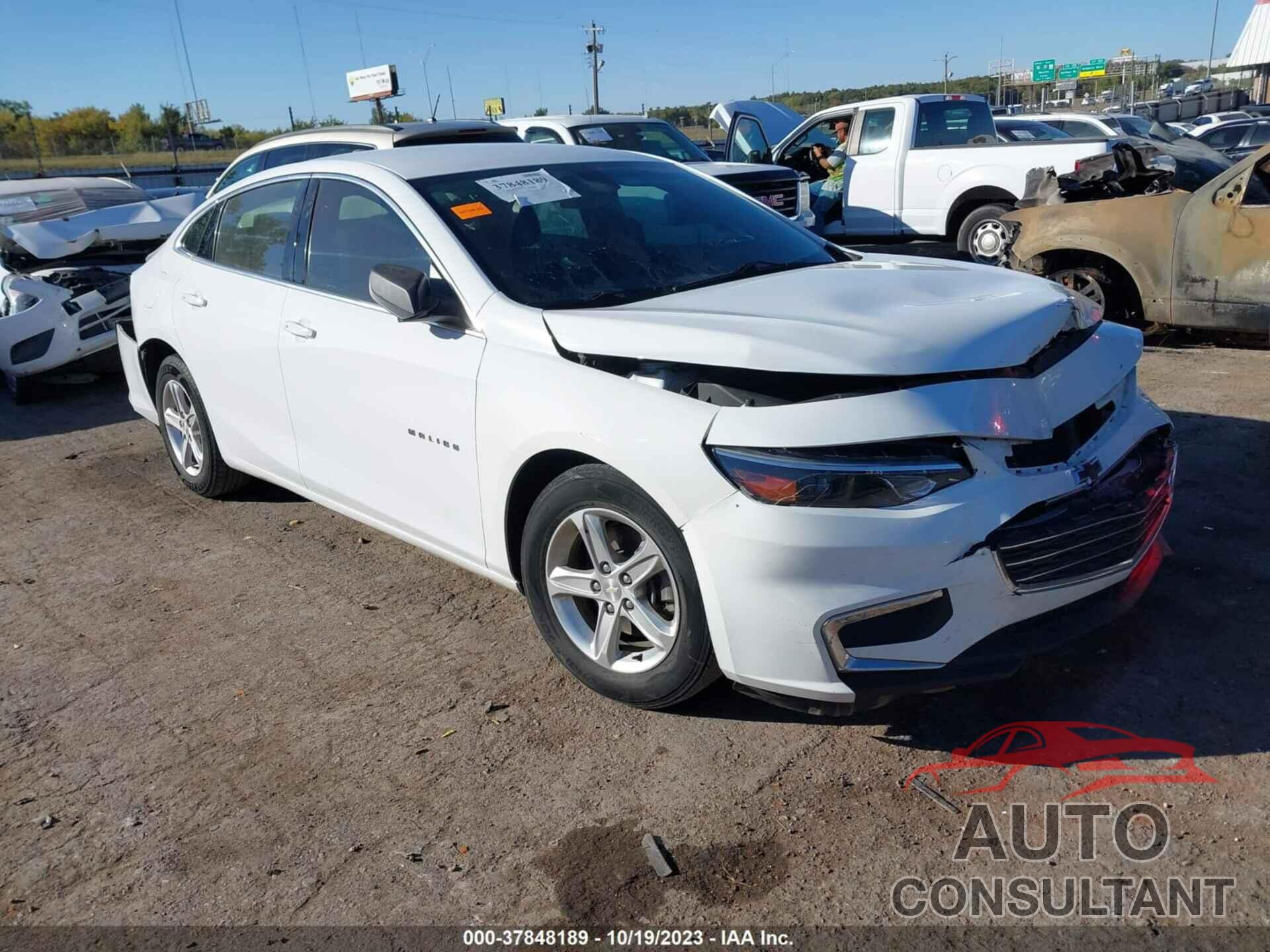 CHEVROLET MALIBU 2018 - 1G1ZB5STXJF294505