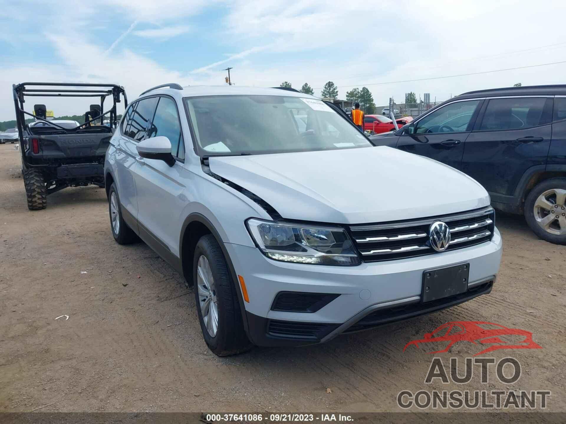 VOLKSWAGEN TIGUAN 2018 - 3VV1B7AX9JM090929