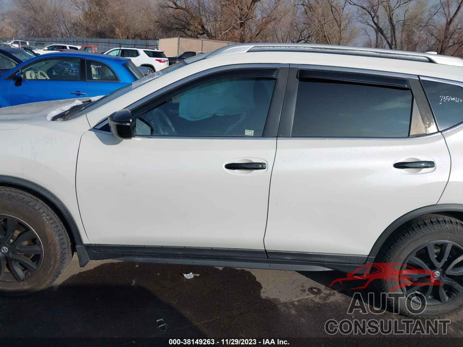 NISSAN ROGUE 2018 - KNMAT2MV2JP587887