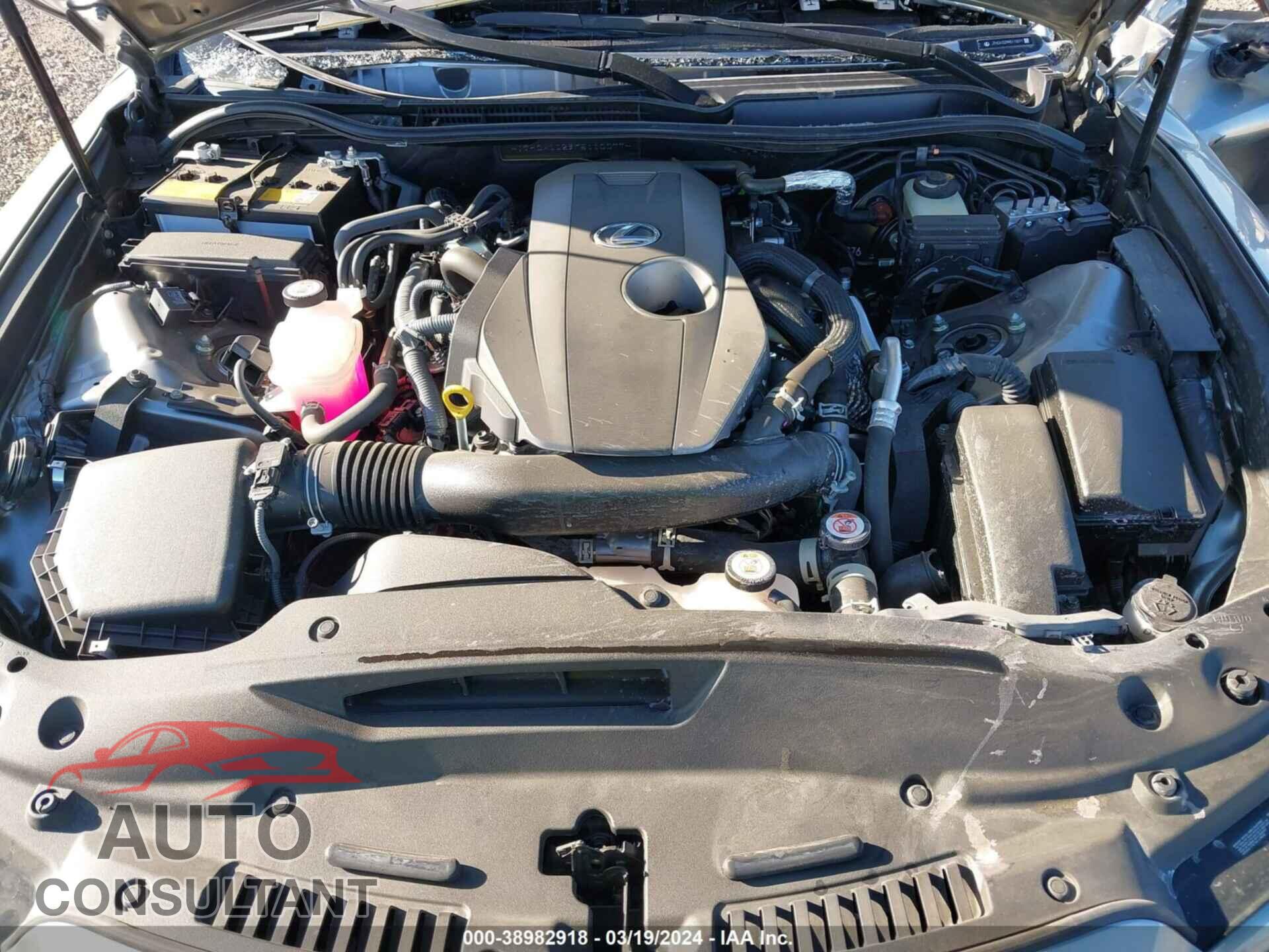 LEXUS IS 2021 - JTHCA1D29M5110077
