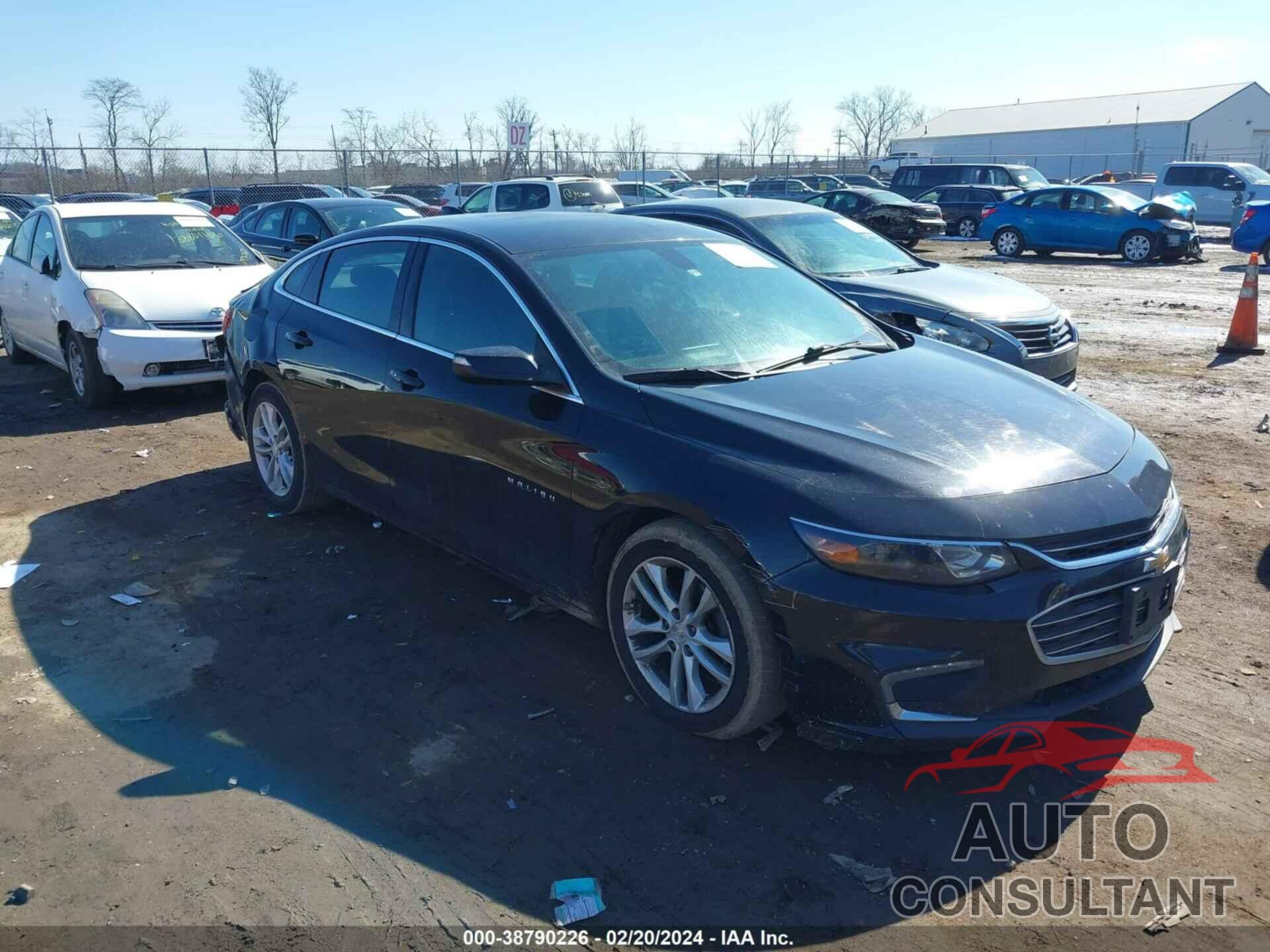 CHEVROLET MALIBU 2016 - 1G1ZE5ST9GF277940