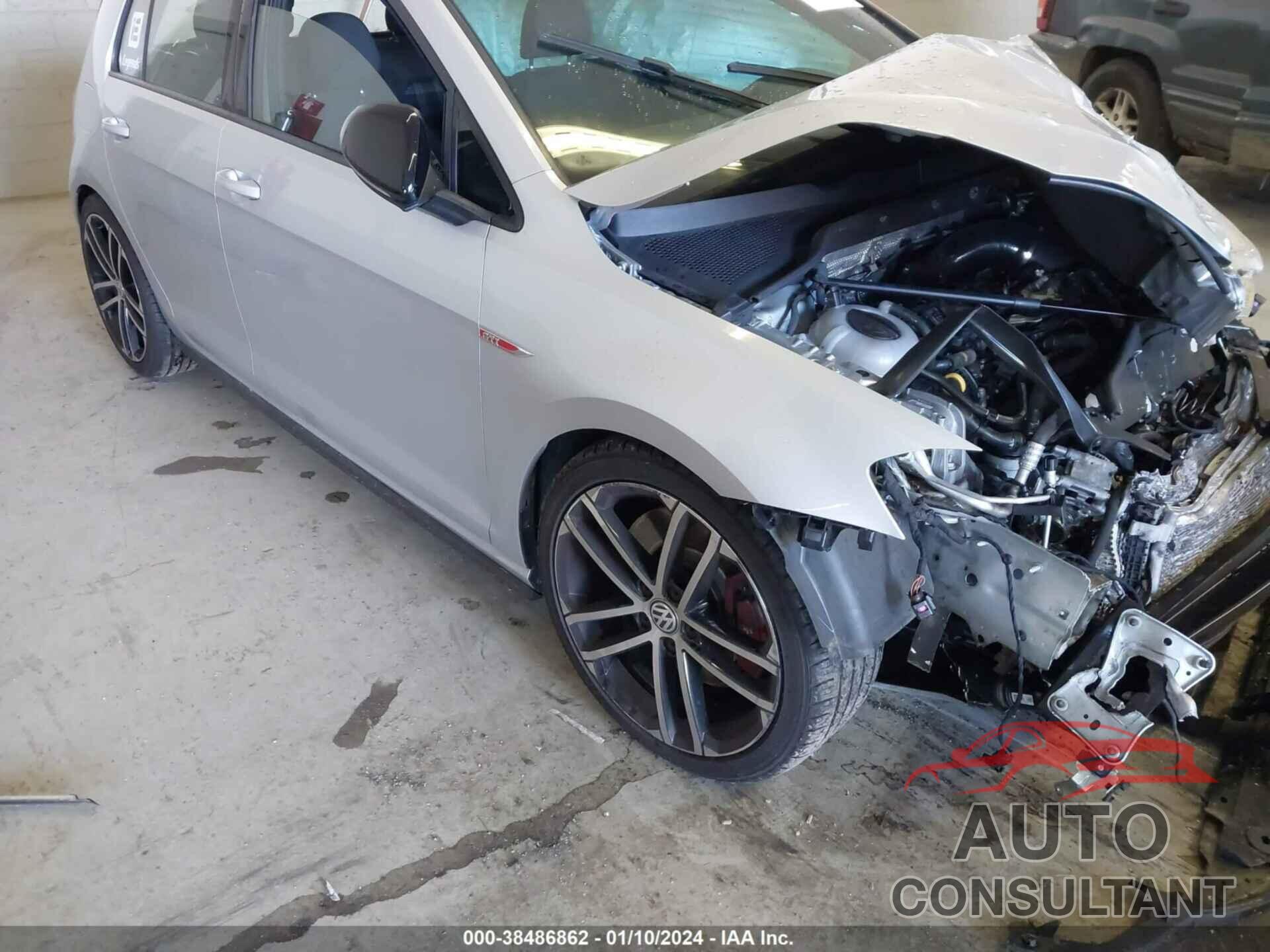 VOLKSWAGEN GOLF GTI 2017 - 3VW447AU1HM044000