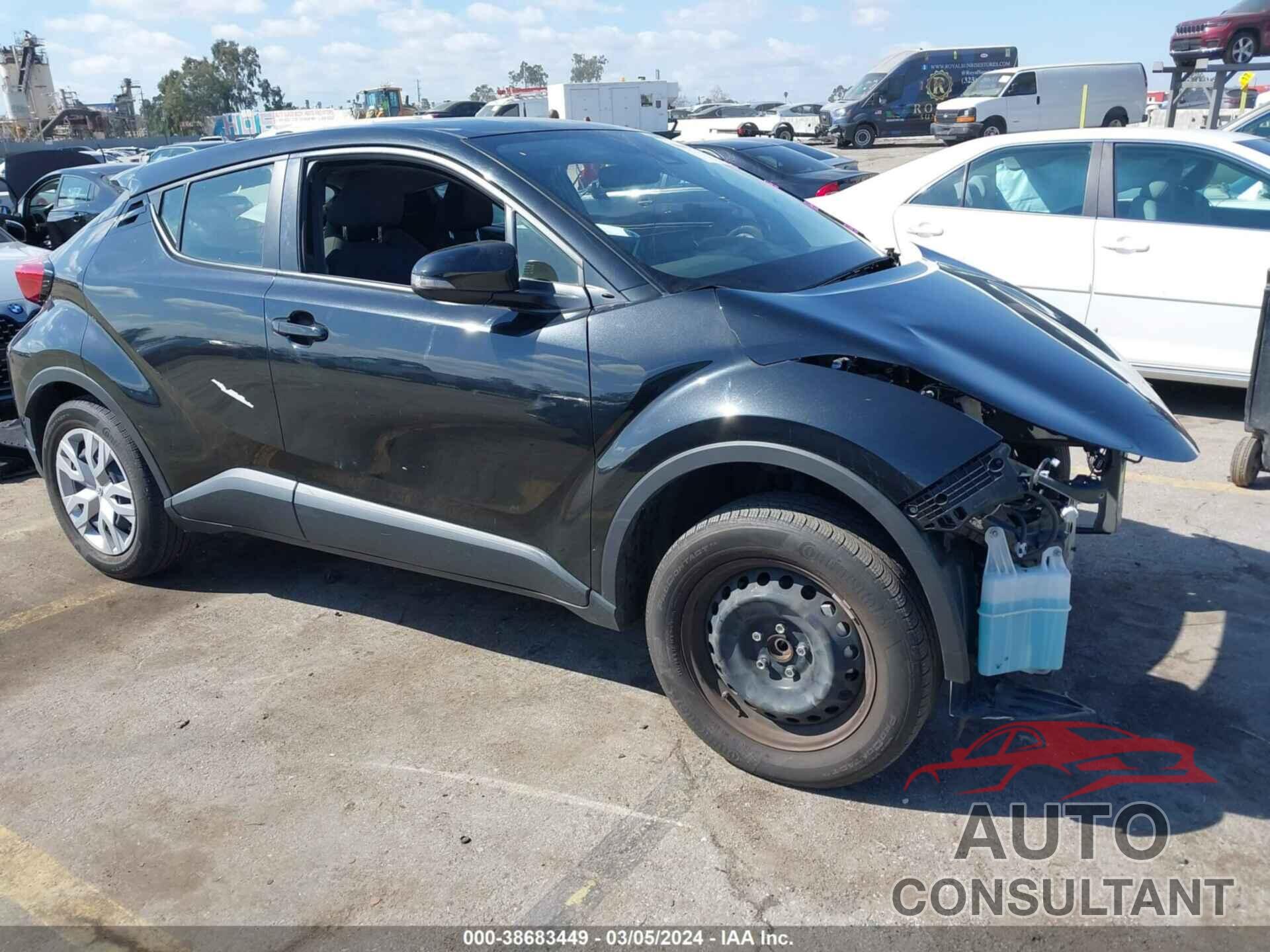 TOYOTA C-HR 2021 - JTNKHMBX6M1111540