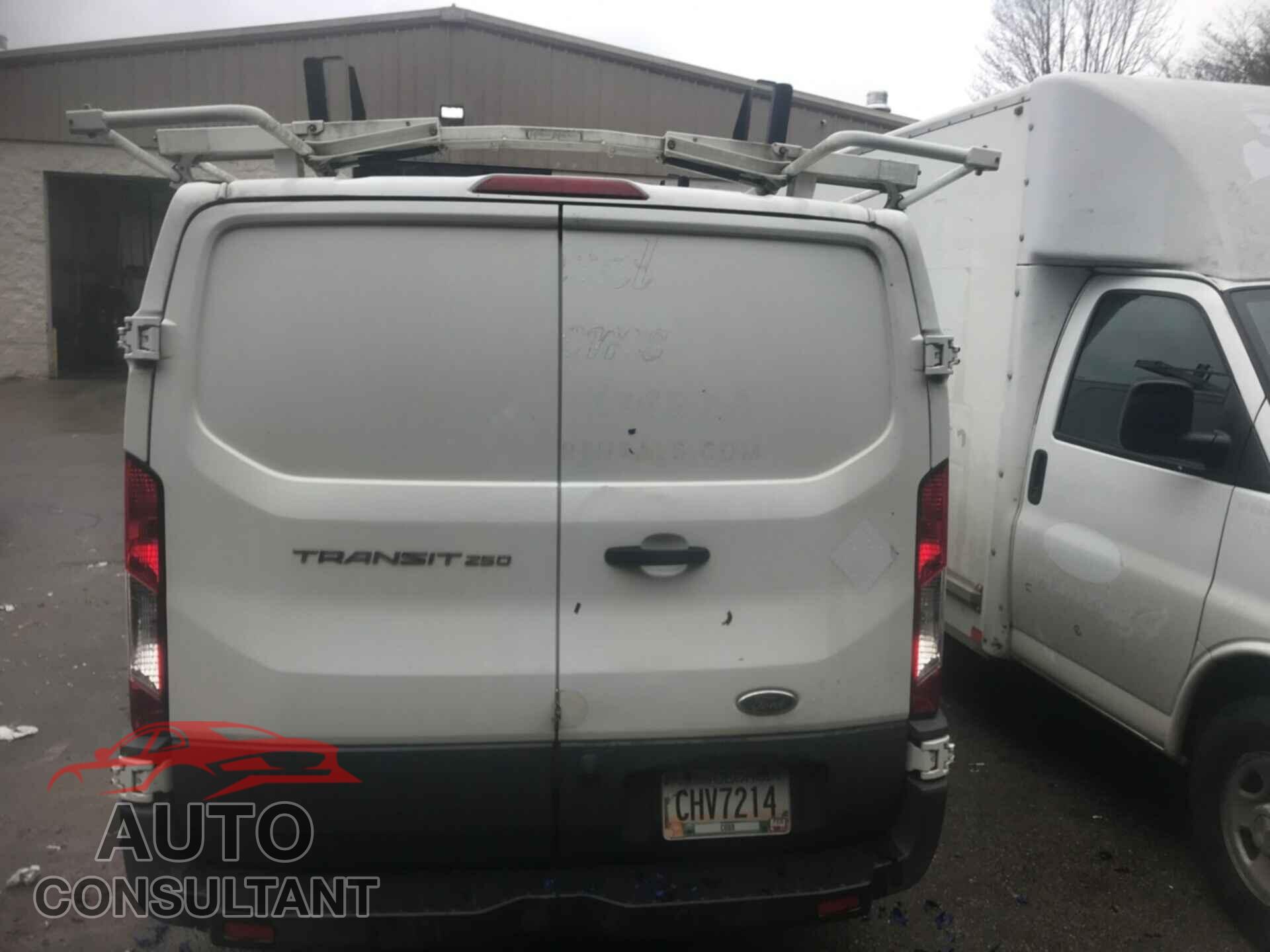 FORD TRANSIT 2017 - 1FTYR1YM9HKB33250