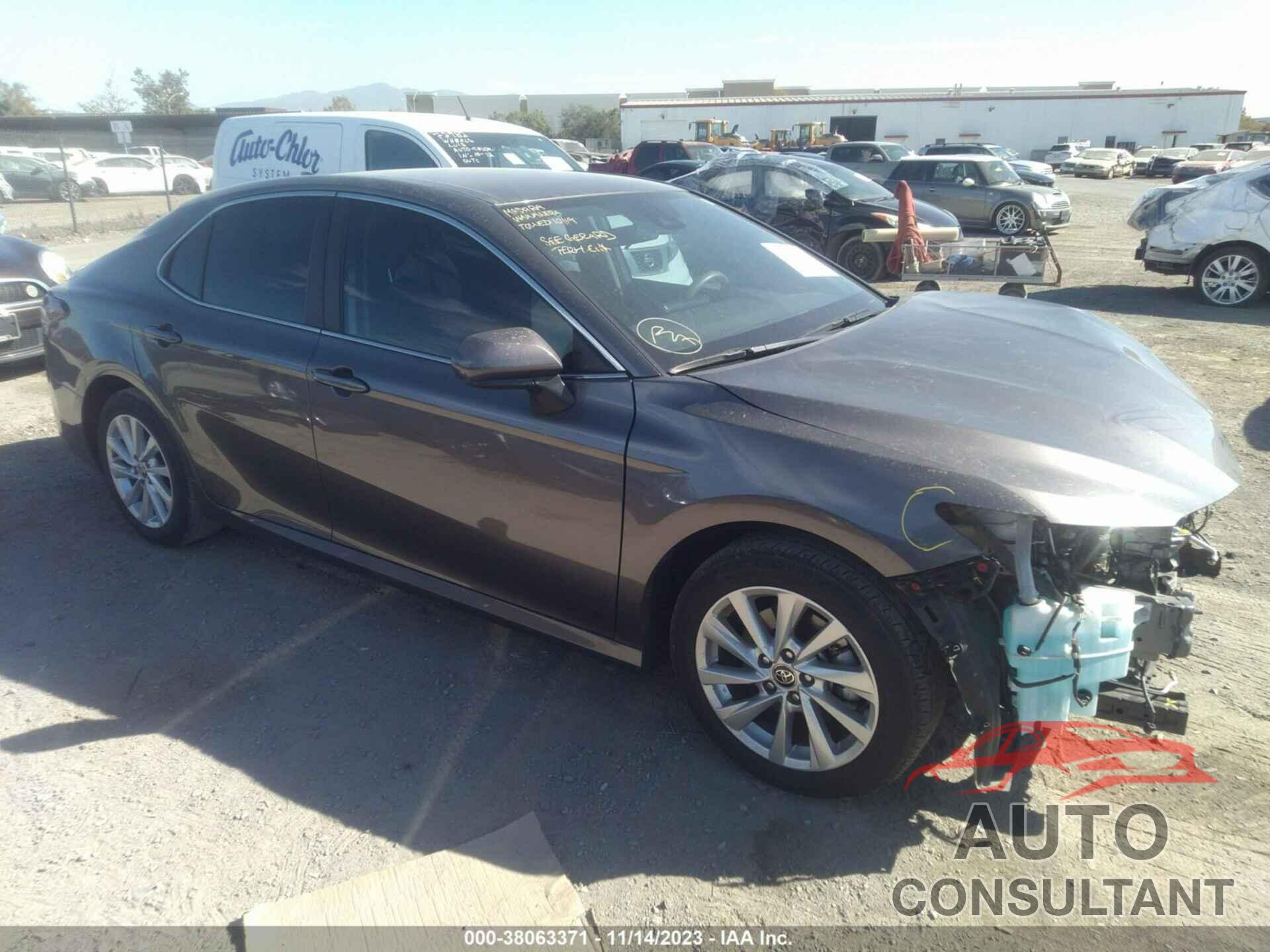 TOYOTA CAMRY 2021 - 4T1C11AK7MU415584