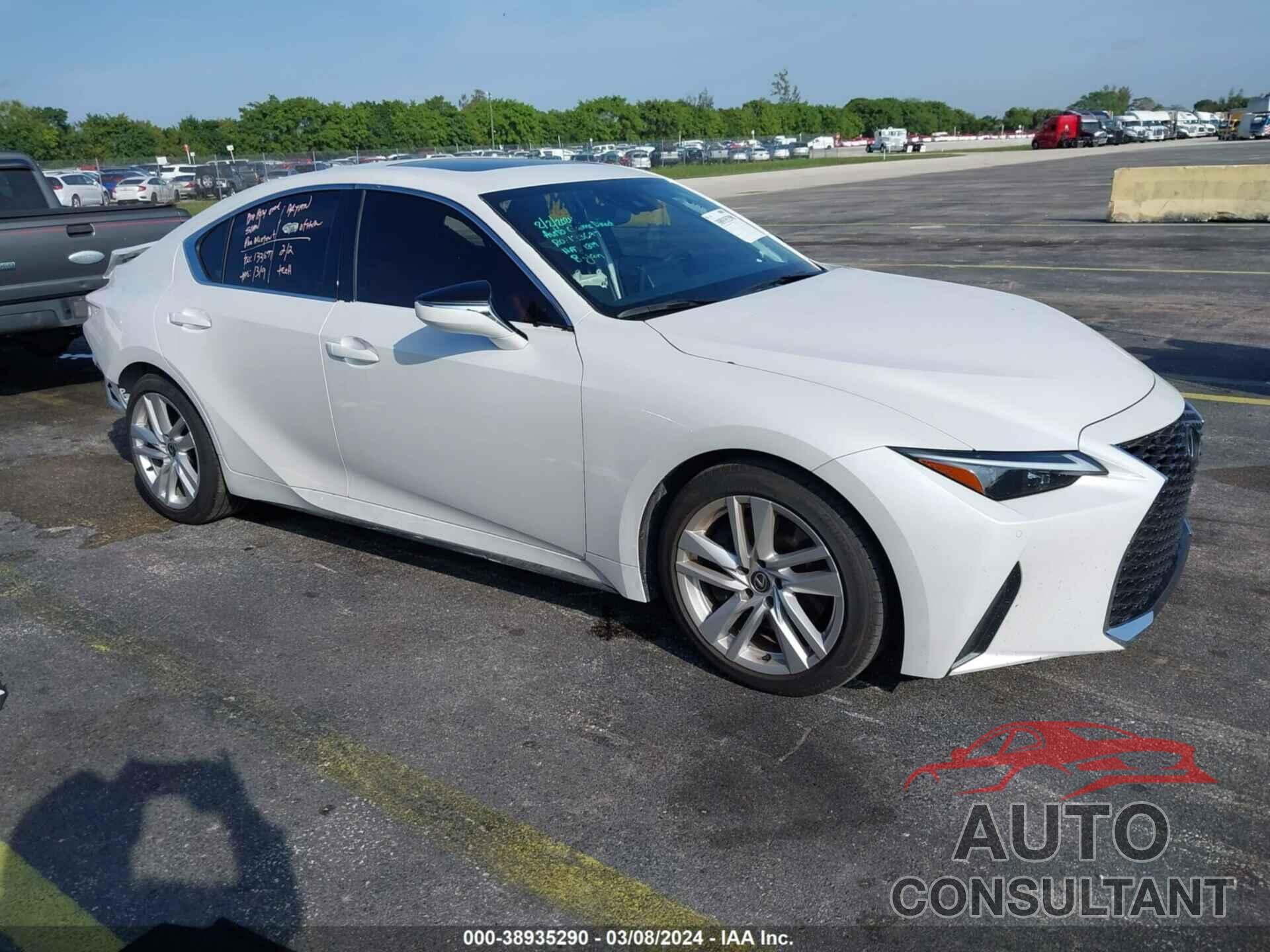 LEXUS IS 300 2023 - JTHCA1D20P5127015