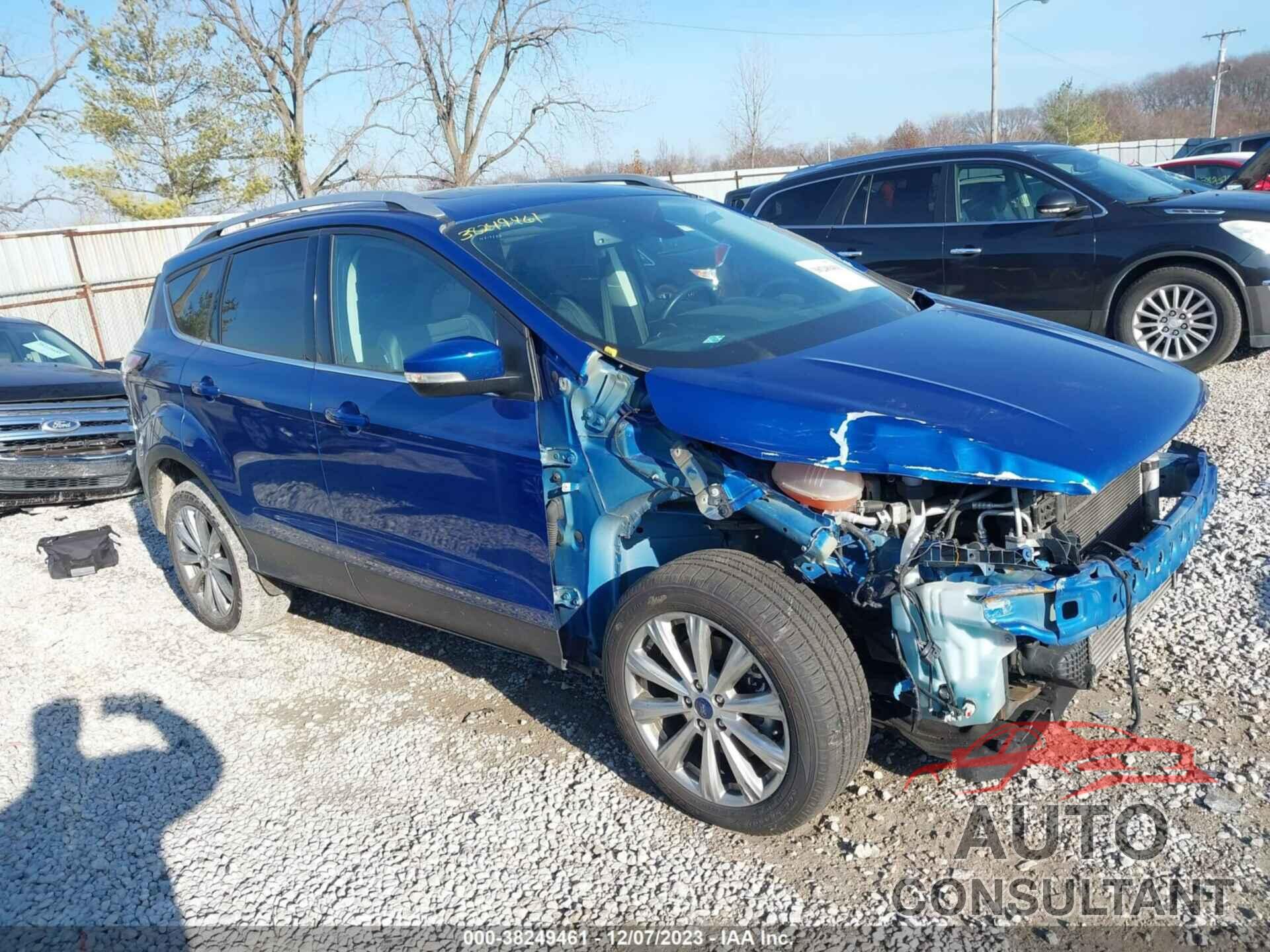 FORD ESCAPE 2018 - 1FMCU9J94JUB22756