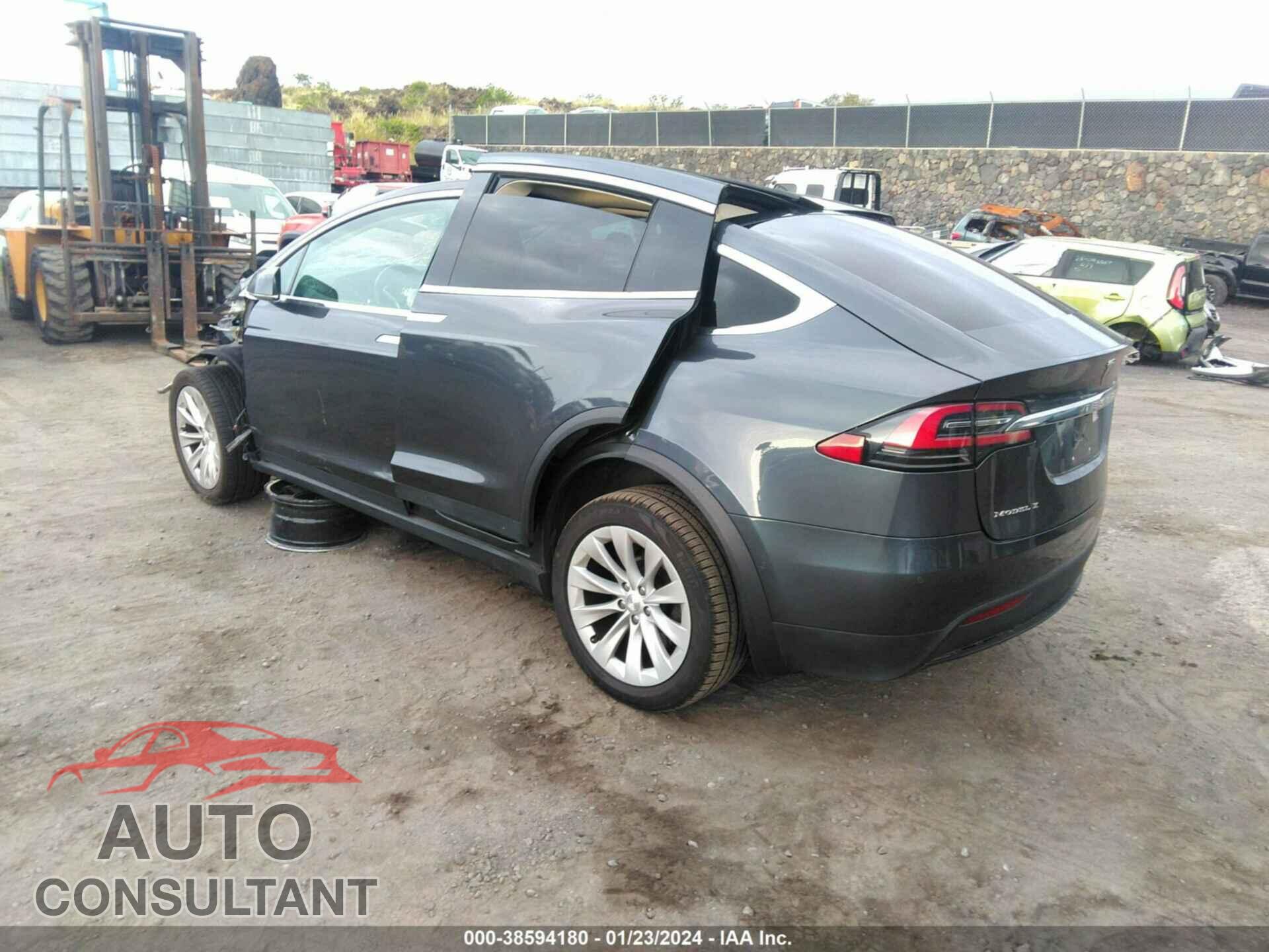 TESLA MODEL X 2016 - 5YJXCBE21GF004811
