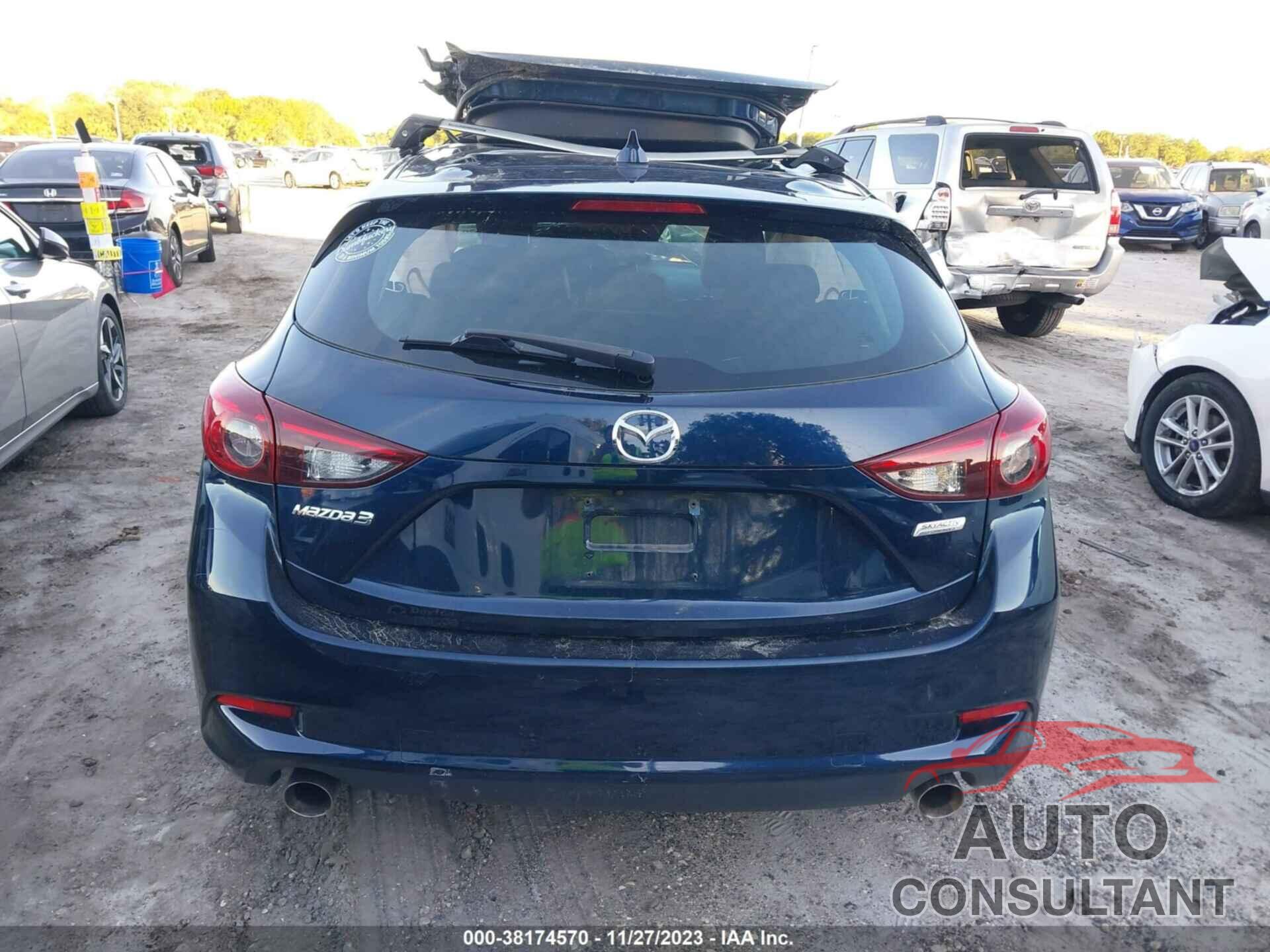 MAZDA 3 2018 - 3MZBN1L3XJM251805