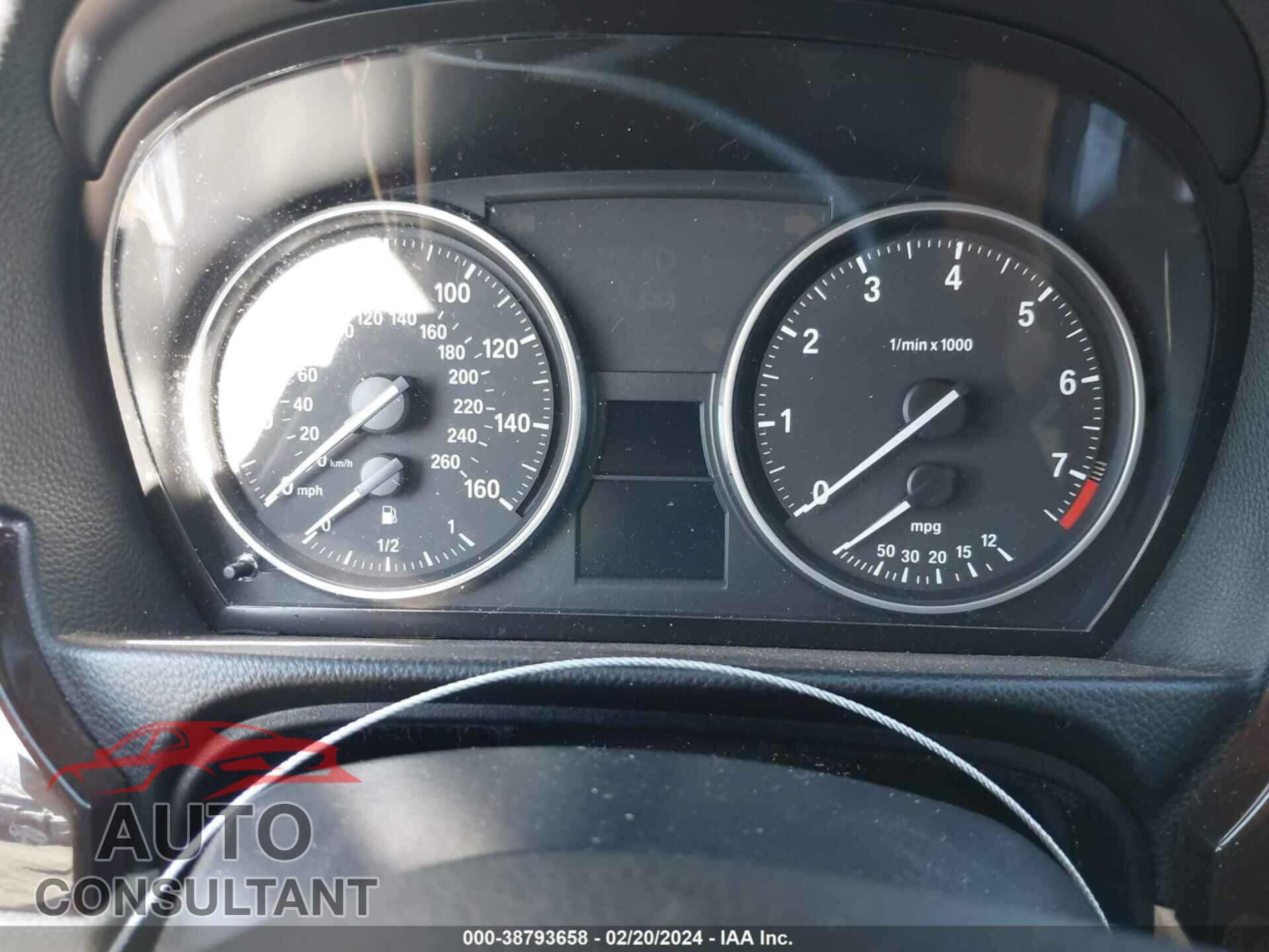 BMW 328I 2011 - WBAPH7C58BE461084