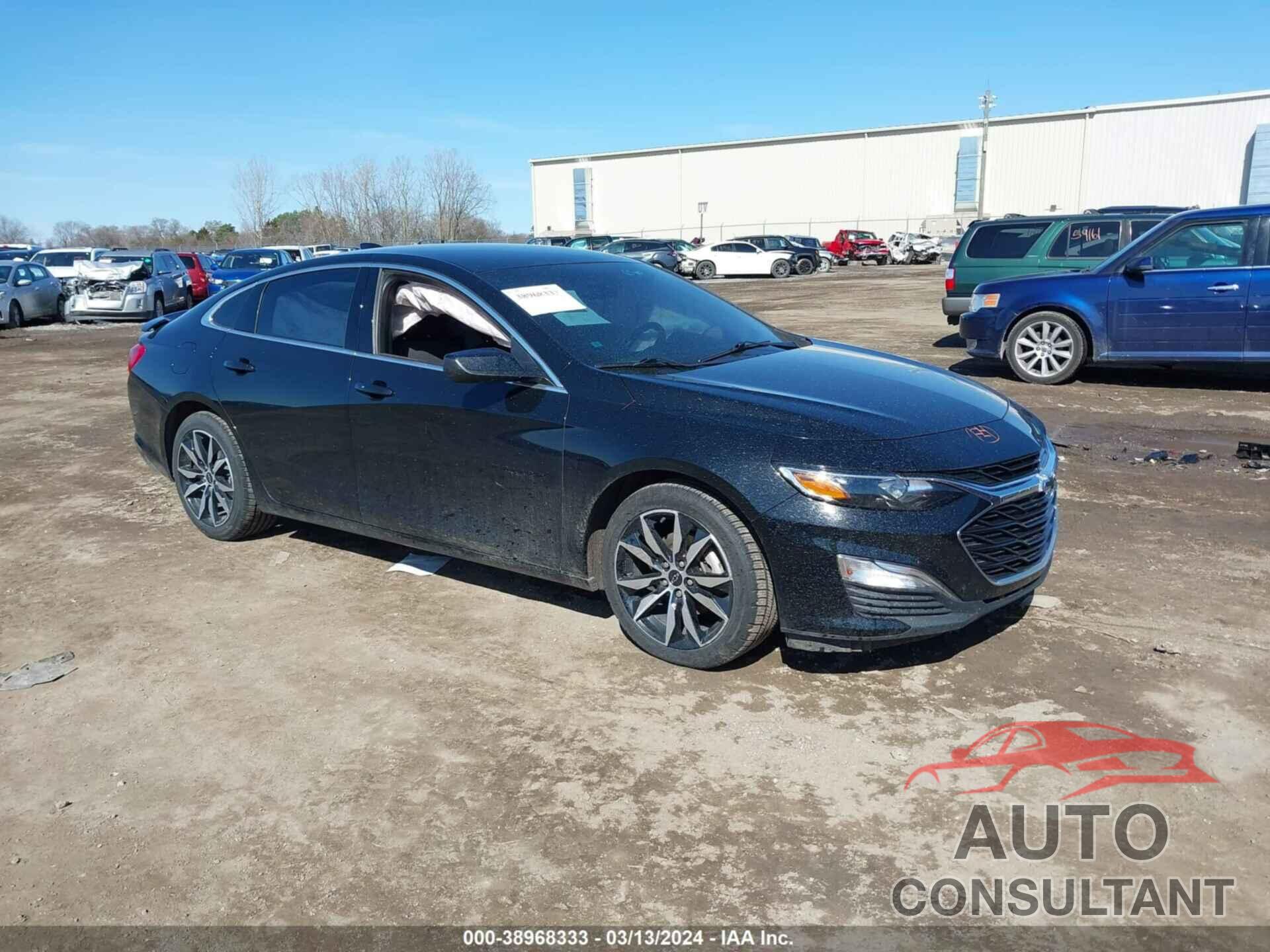 CHEVROLET MALIBU 2020 - 1G1ZG5ST8LF115947