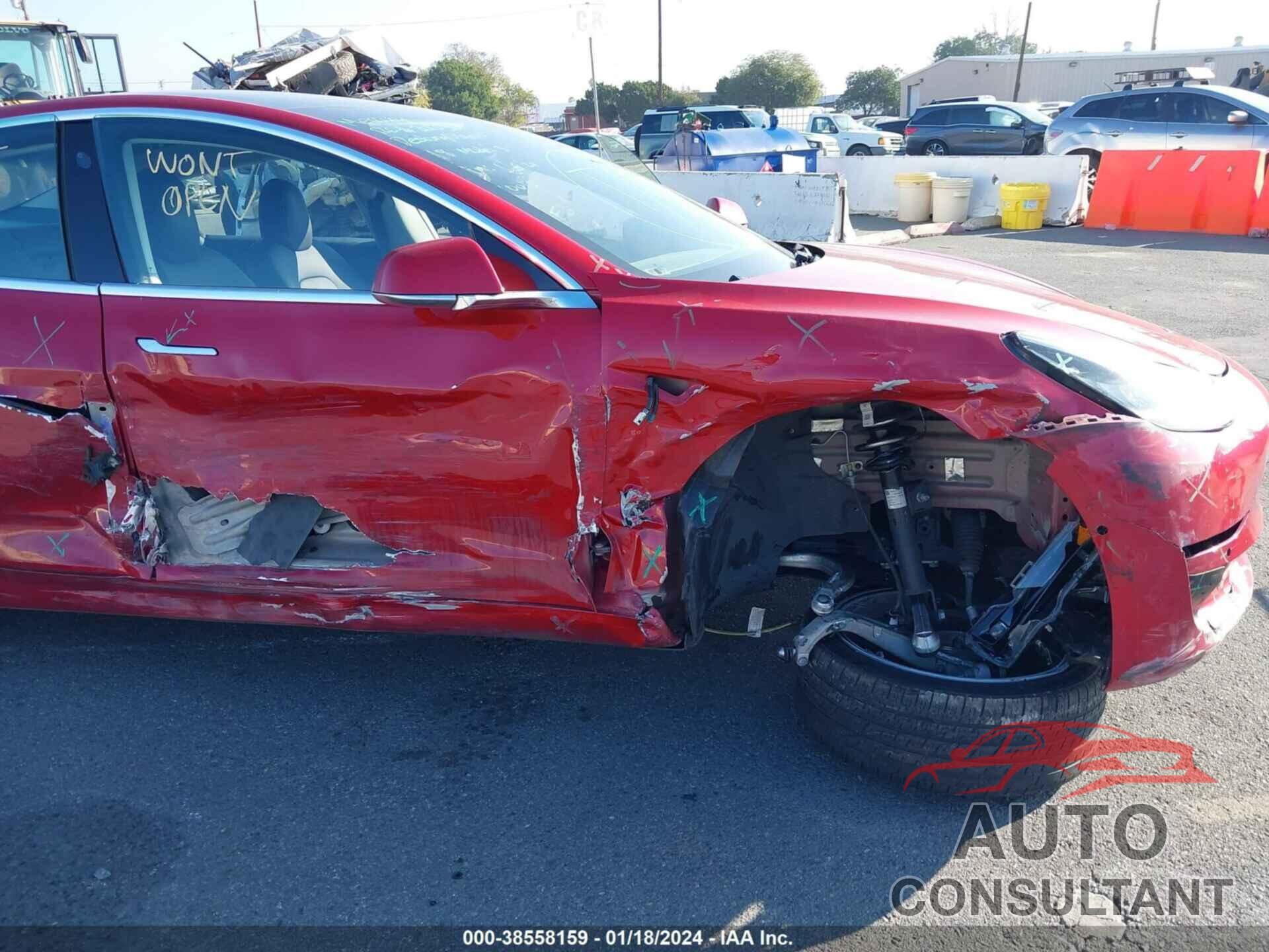 TESLA MODEL 3 2018 - 5YJ3E1EA6JF011027