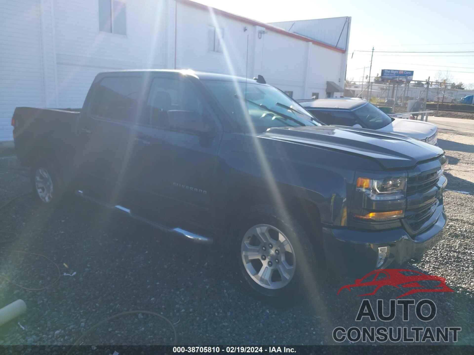 CHEVROLET SILVERADO 1500 2018 - 3GCUKREC0JG462347