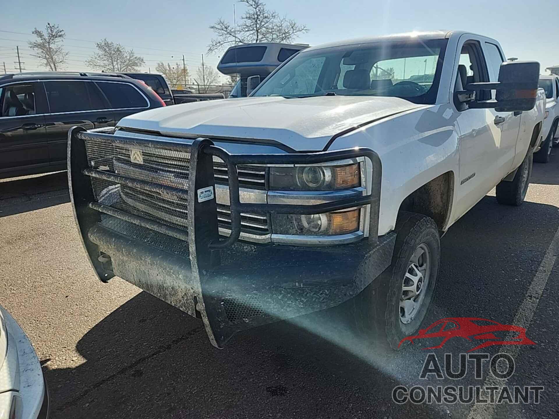 CHEVROLET SILVERADO 2500HD 2018 - 1GC2KUEG7JZ242586