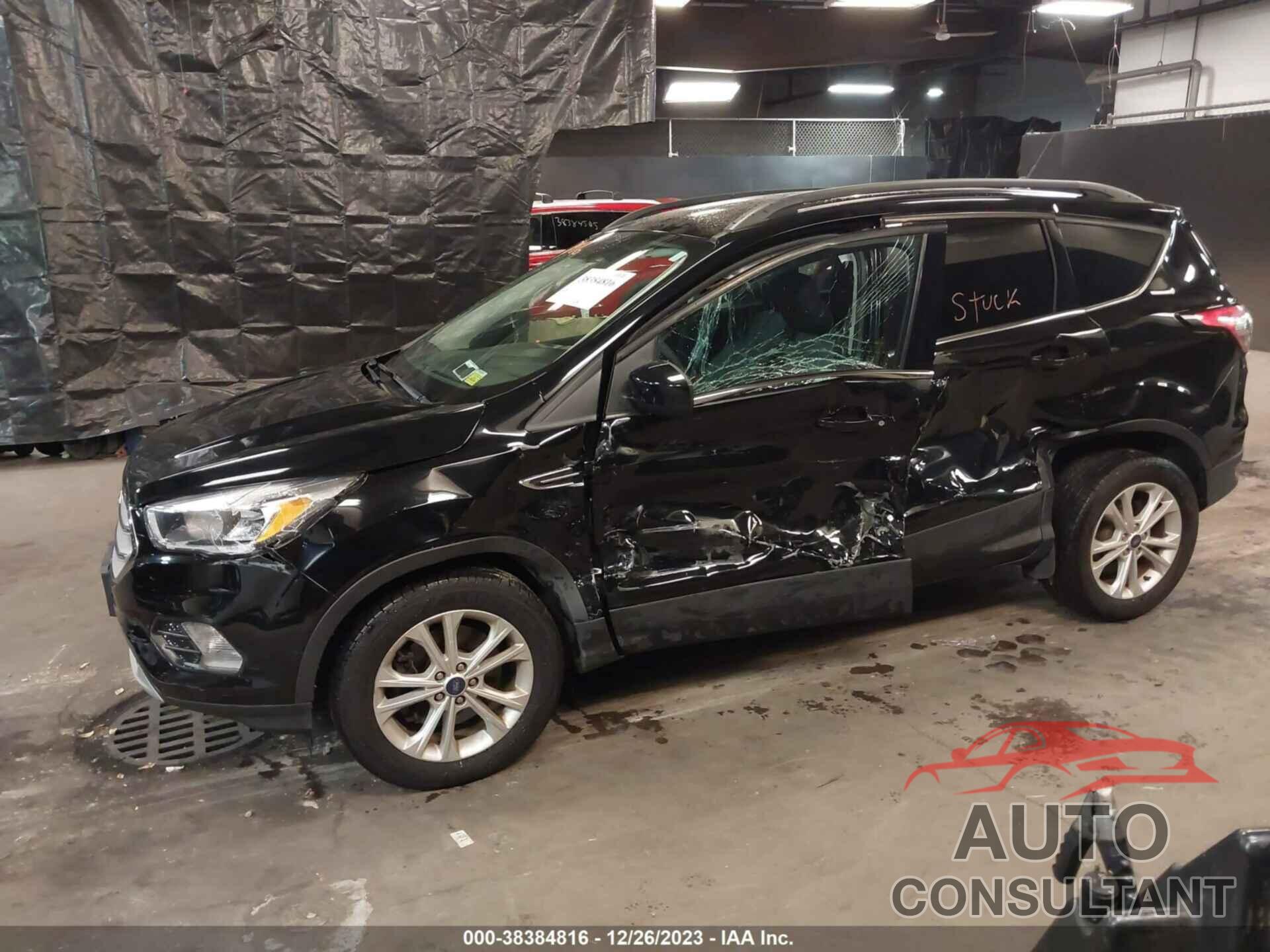 FORD ESCAPE 2018 - 1FMCU9GD2JUC43815