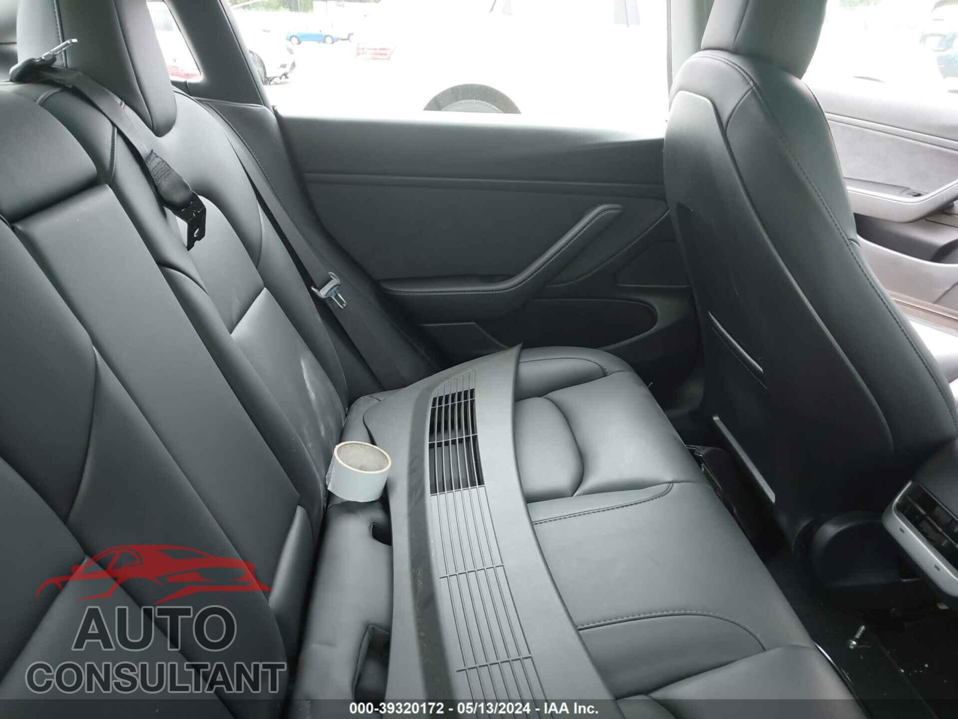 TESLA MODEL 3 2021 - 5YJ3E1EB1MF929006