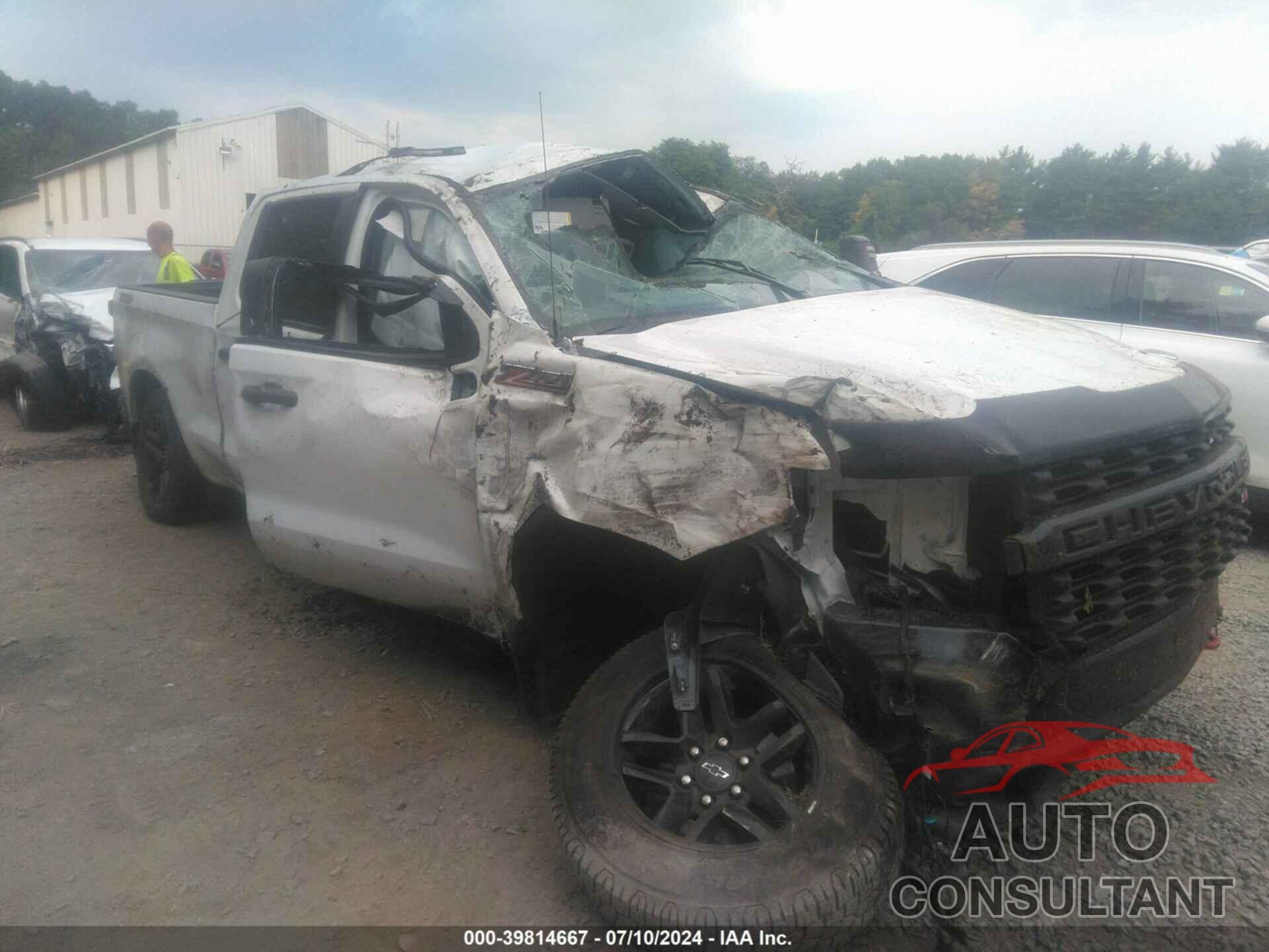 CHEVROLET SILVERADO 1500 2021 - 1GCPYCEF2MZ360023