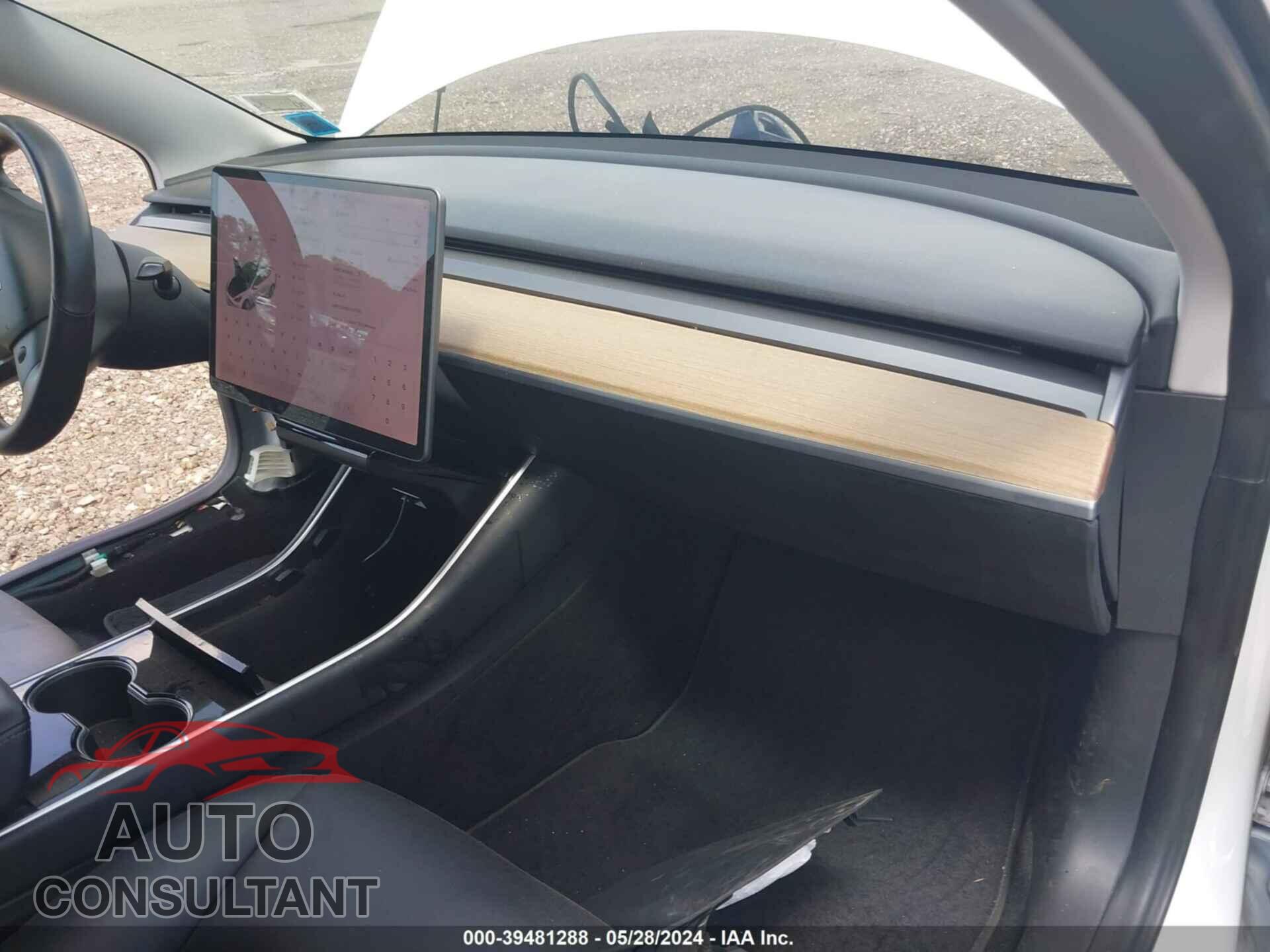 TESLA MODEL 3 2018 - 5YJ3E1EB9JF117741