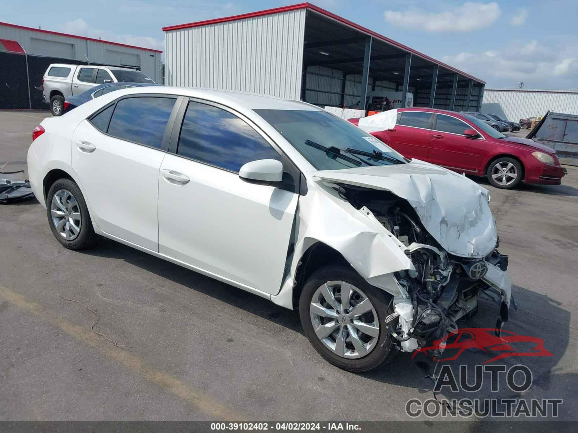 TOYOTA COROLLA 2018 - 5YFBURHE4JP810076