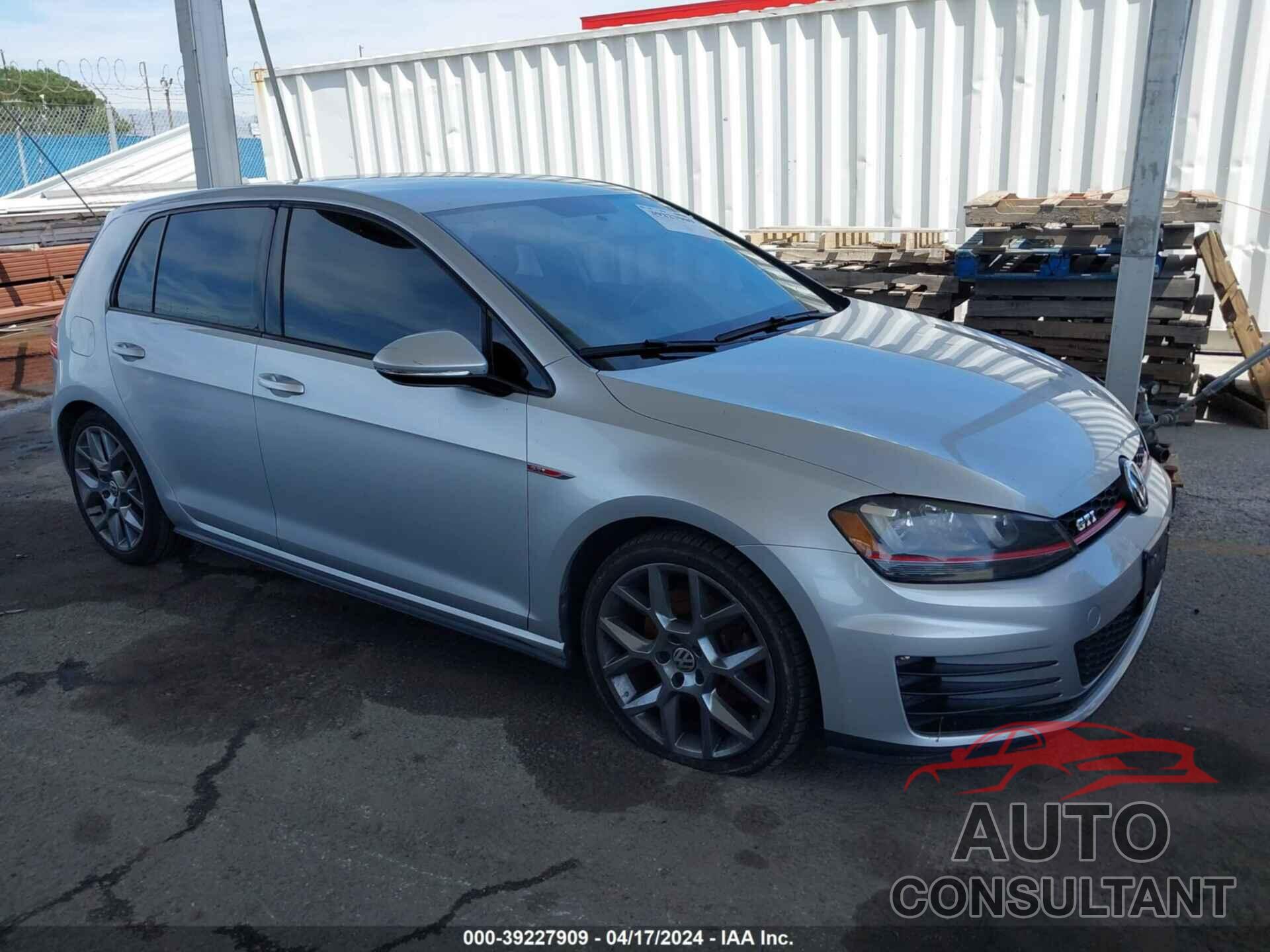 VOLKSWAGEN GOLF GTI 2015 - 3VW5T7AU5FM004684