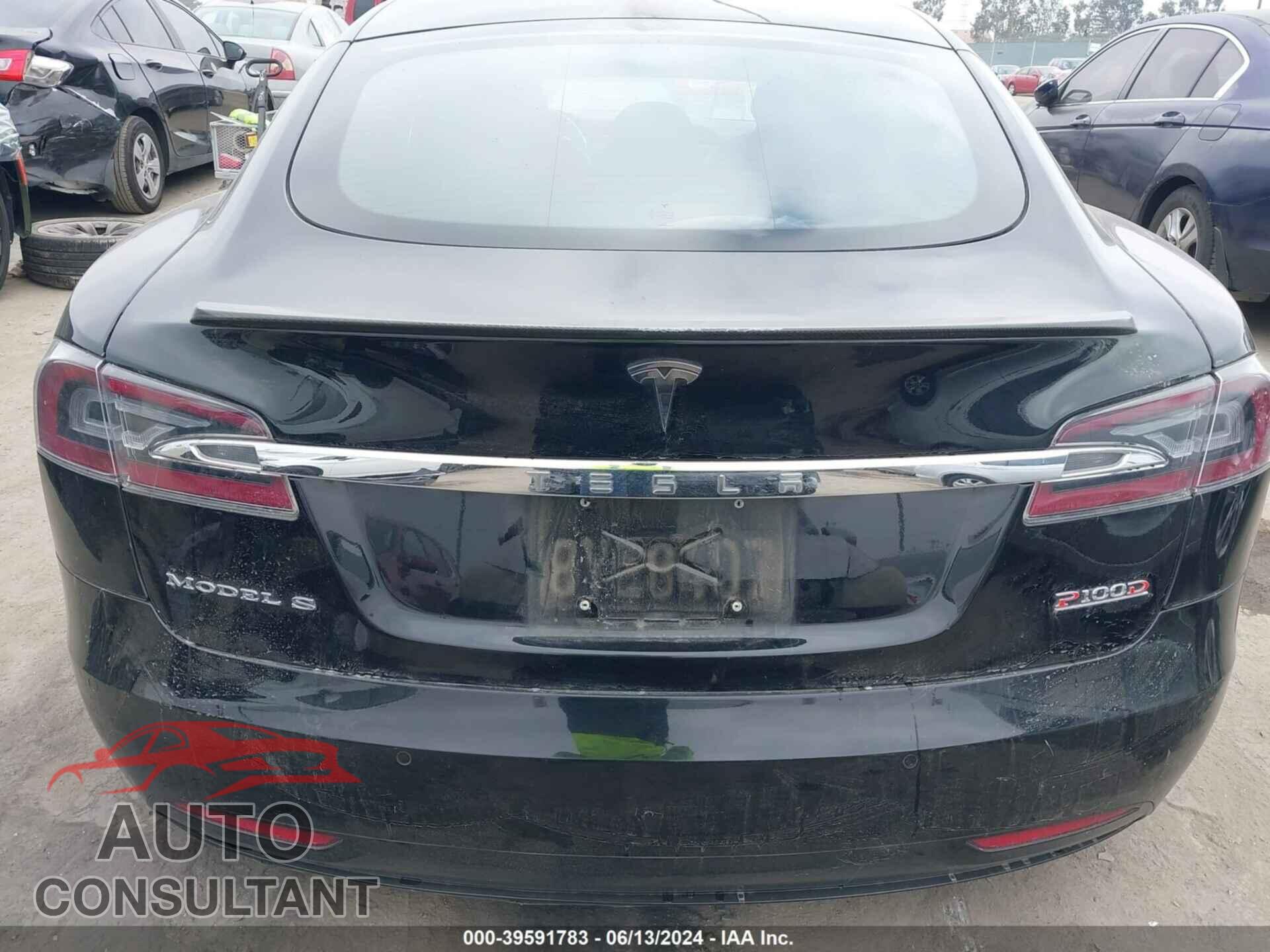 TESLA MODEL S 2018 - 5YJSA1E4XJF247018
