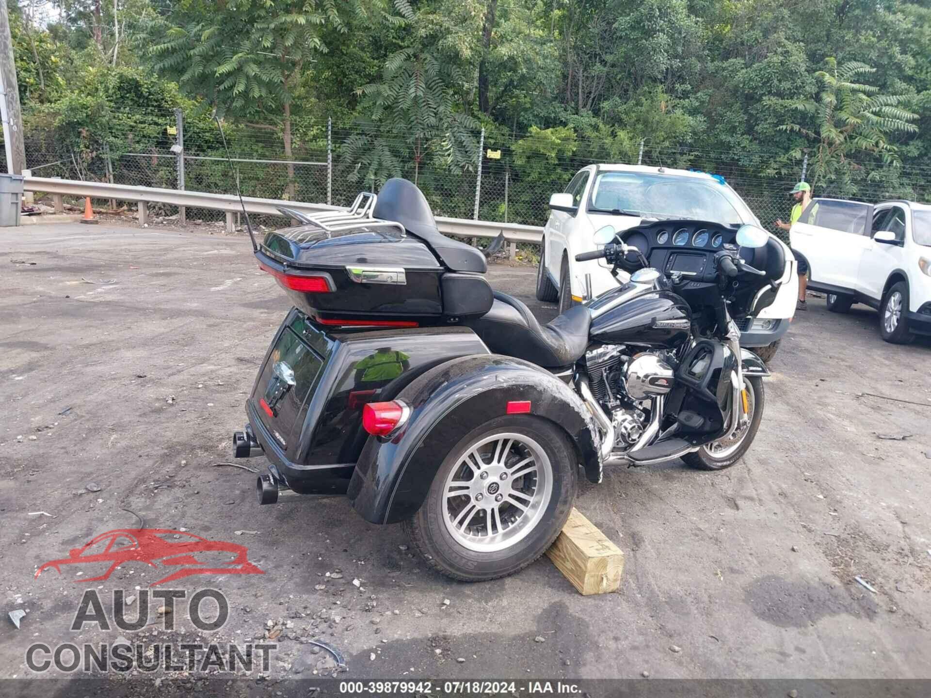 HARLEY-DAVIDSON FLHTCUTG 2014 - 1HD1MAL12EB856364