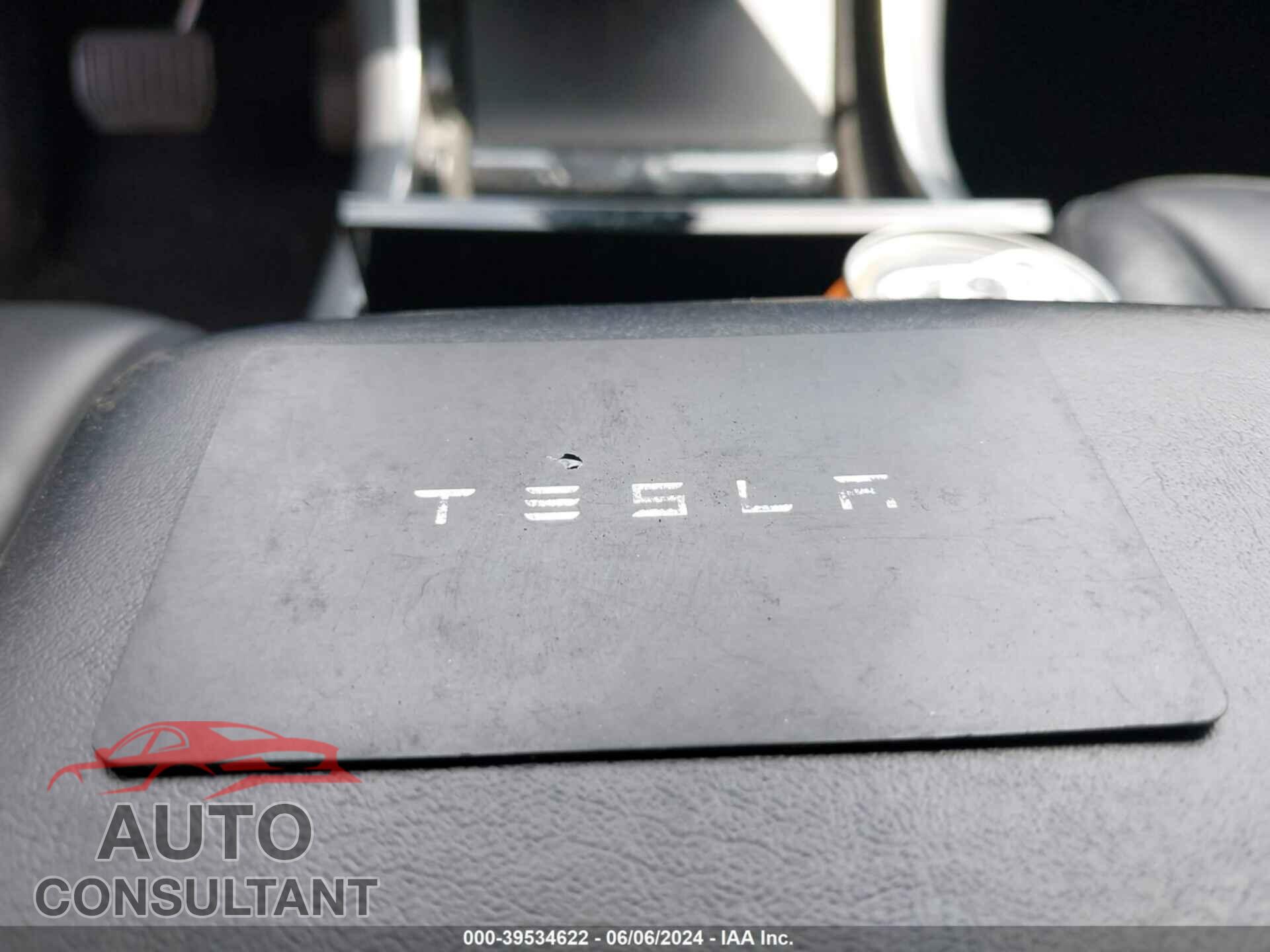 TESLA MODEL 3 2020 - 5YJ3E1EA5LF612786