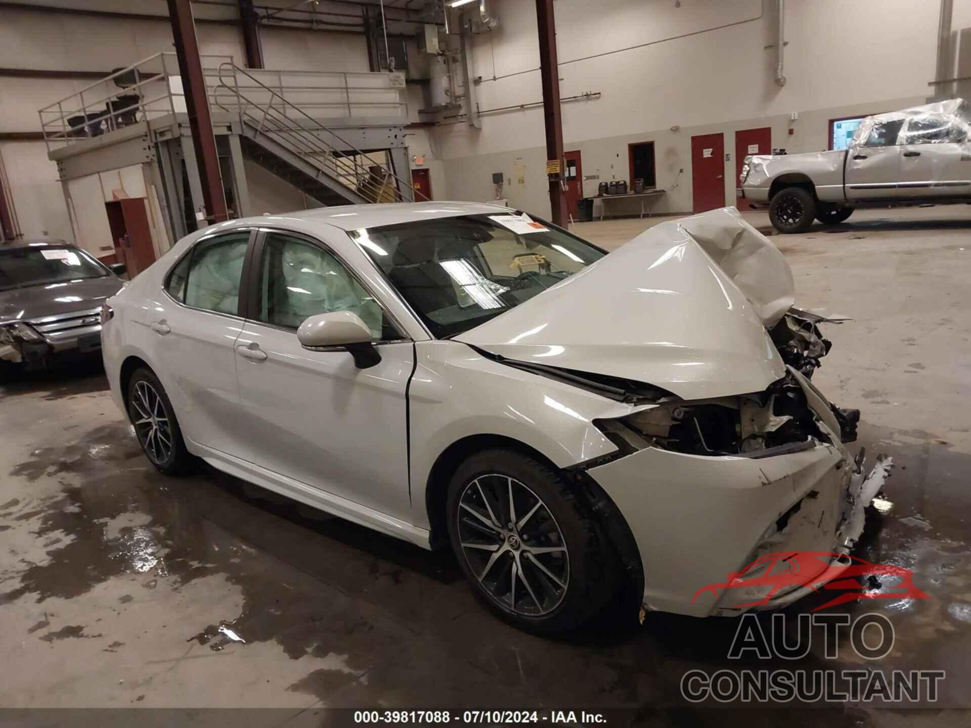 TOYOTA CAMRY 2023 - 4T1T11AK5PU096786