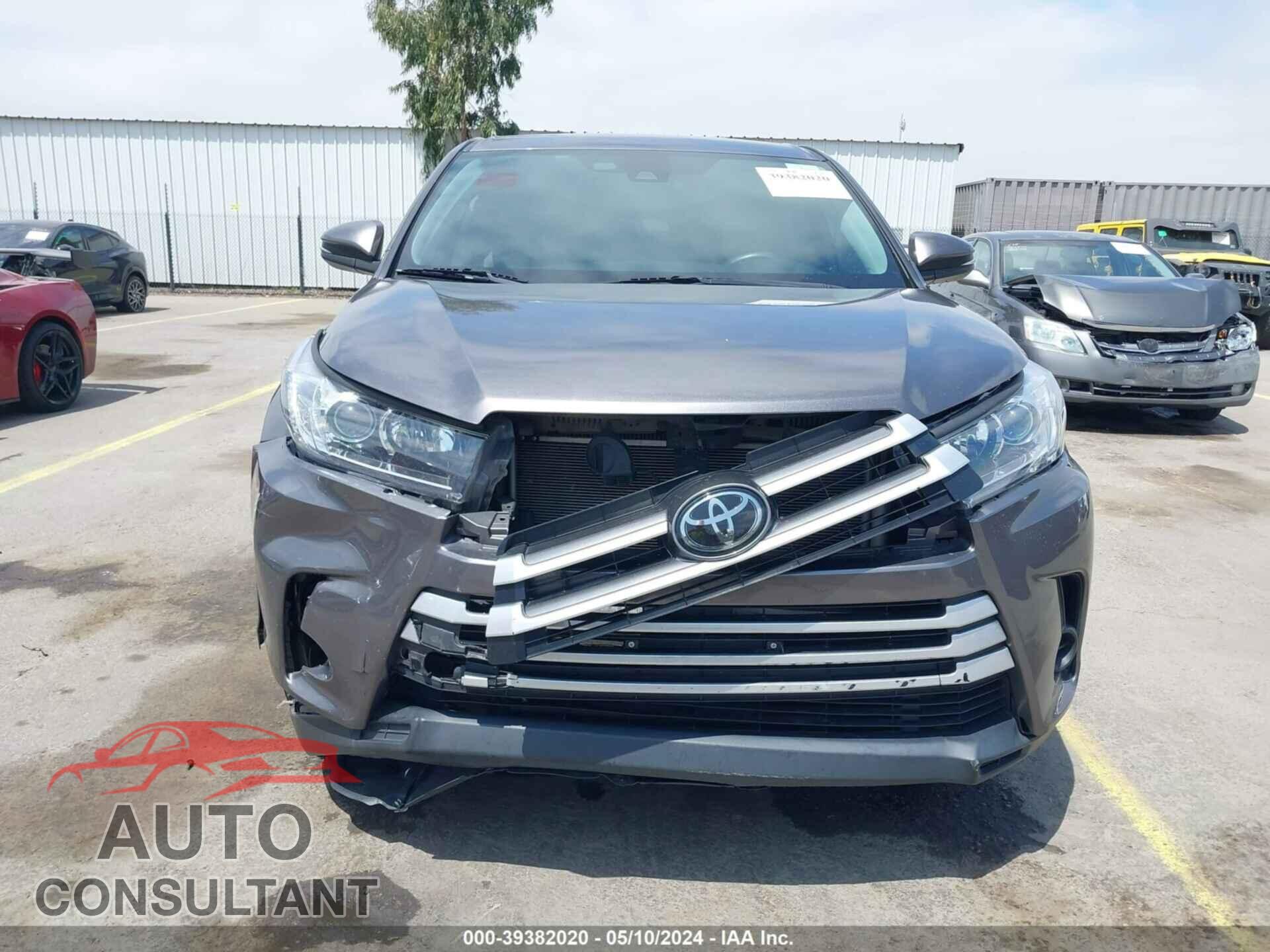 TOYOTA HIGHLANDER 2019 - 5TDBZRFH4KS972765