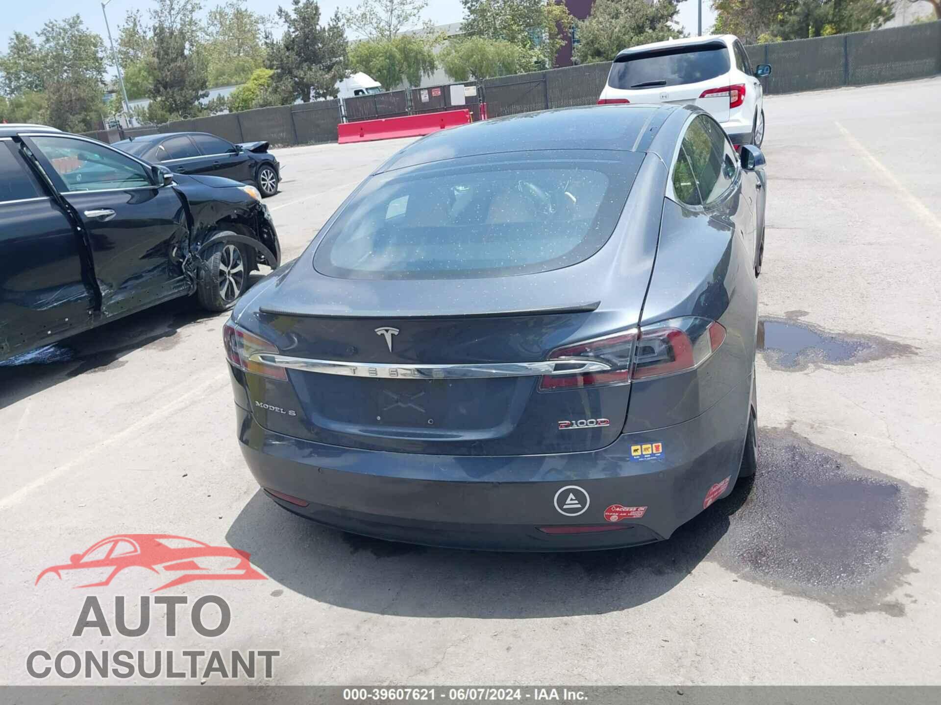 TESLA MODEL S 2017 - 5YJSA1E43HF200908