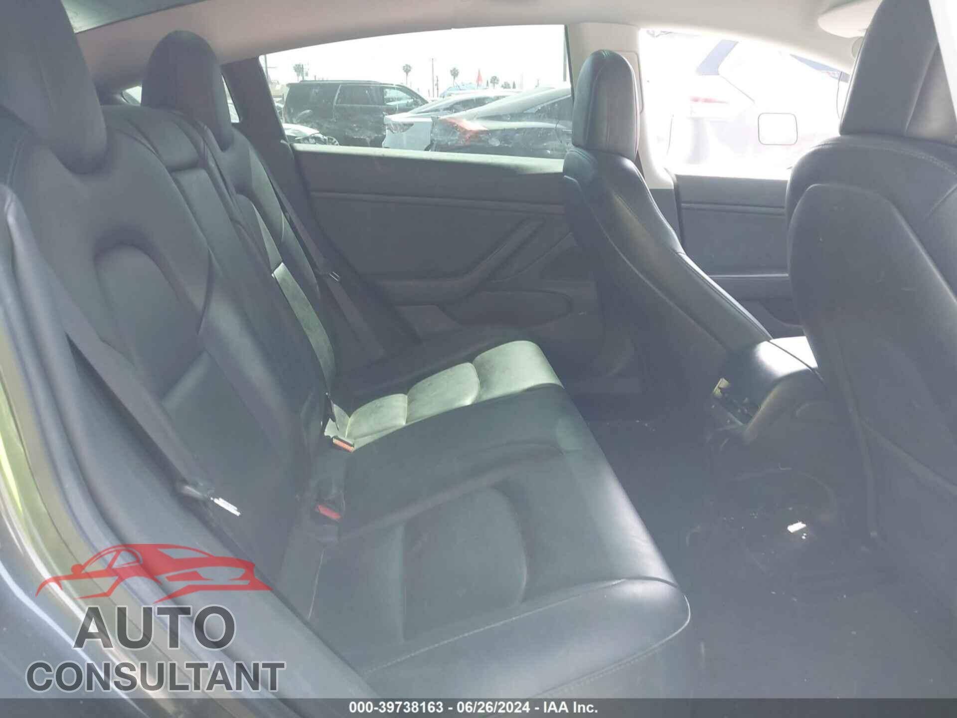 TESLA MODEL 3 2019 - 5YJ3E1EB4KF385906