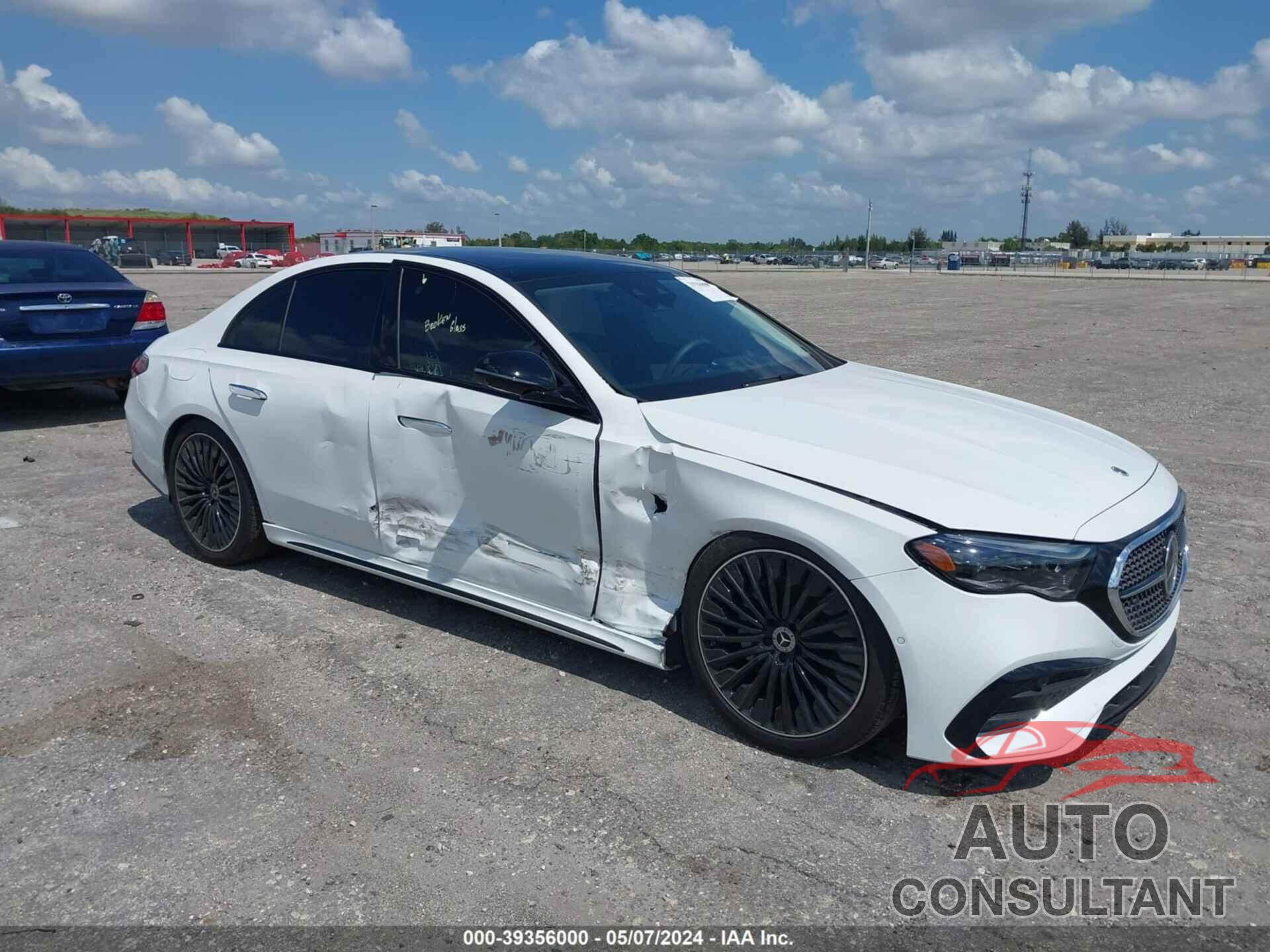 MERCEDES-BENZ E 350 2024 - W1KLF4HB1RA010106
