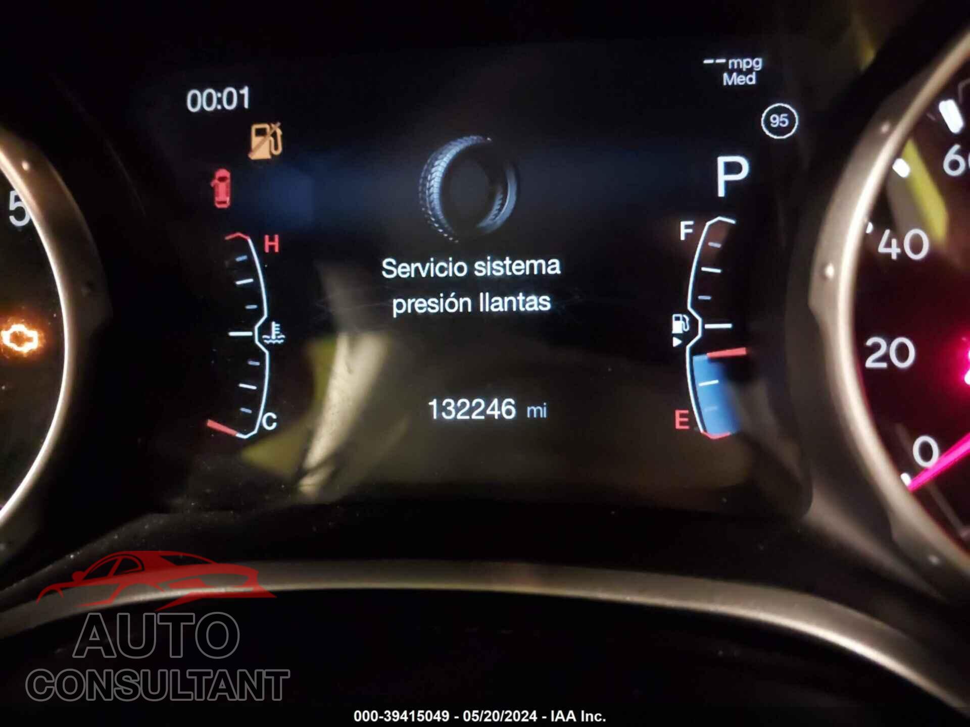 JEEP COMPASS 2018 - 3C4NJDCB3JT201743
