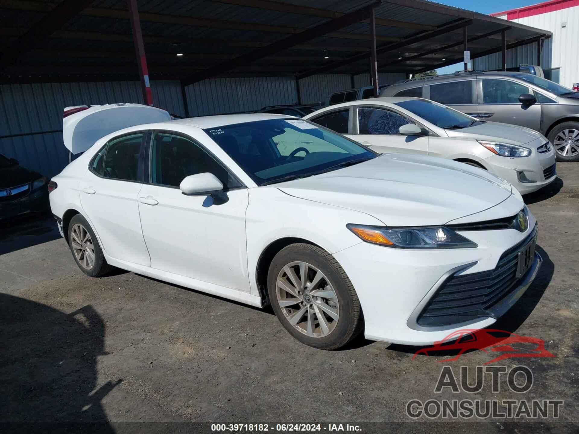 TOYOTA CAMRY 2023 - 4T1C11AK0PU796604