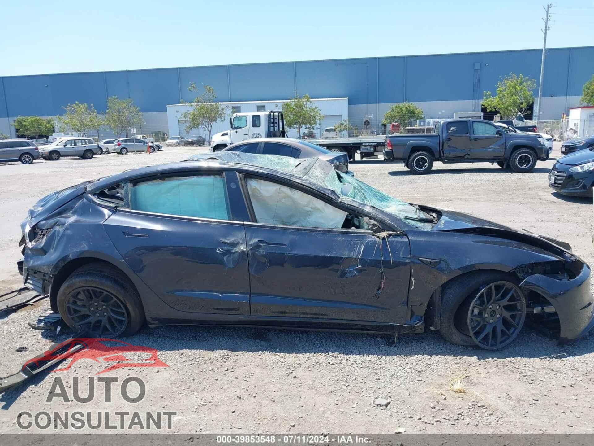 TESLA MODEL 3 2024 - 5YJ3E1EB7RF729092
