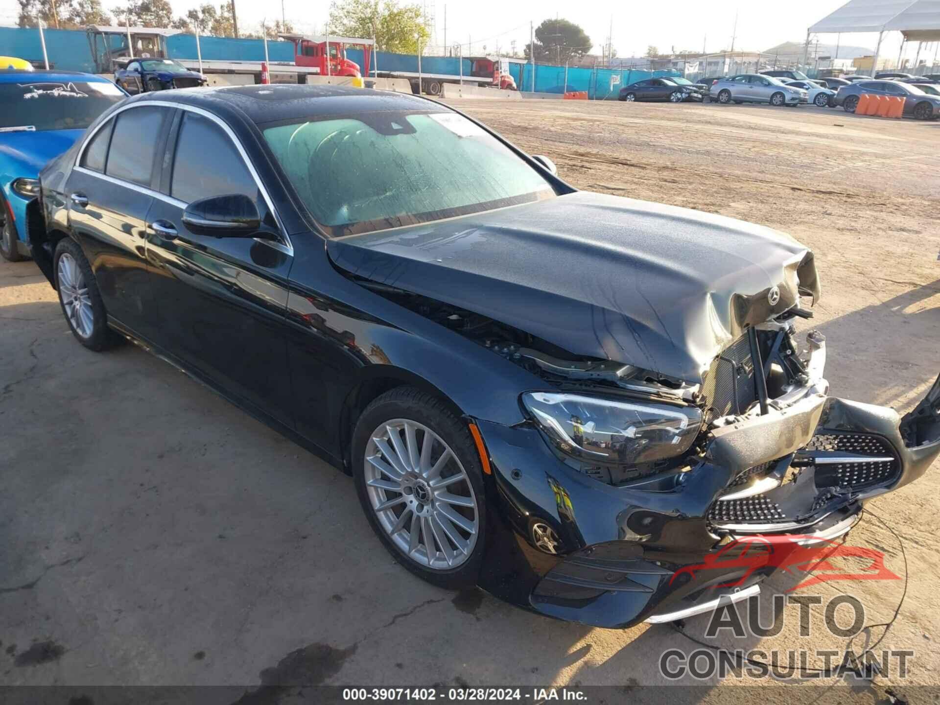 MERCEDES-BENZ E 350 2022 - W1KZF8DB9NB054687
