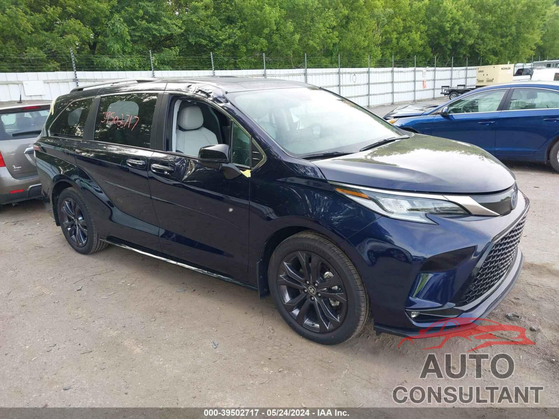 TOYOTA SIENNA 2024 - 5TDXRKEC3RS201730