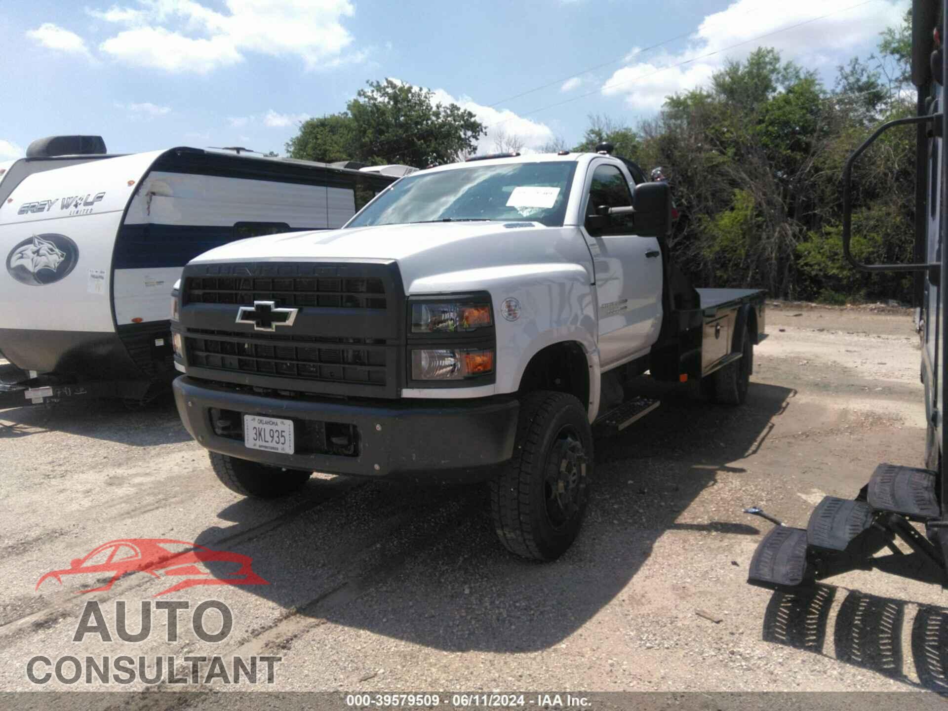 CHEVROLET SILVERADO MD 2023 - 1HTKJPVK5PH803748