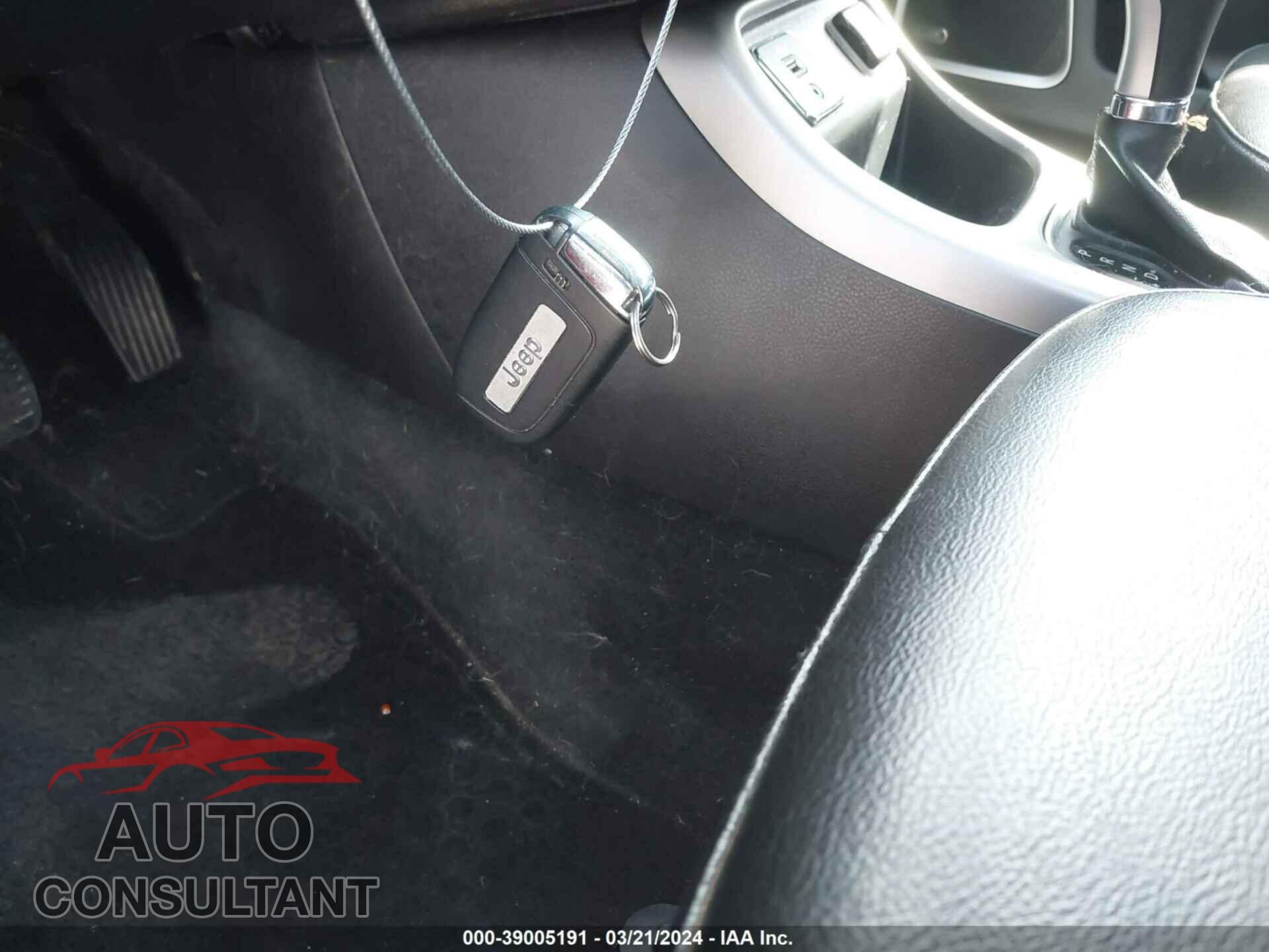JEEP COMPASS 2020 - 3C4NJCBB3LT141509