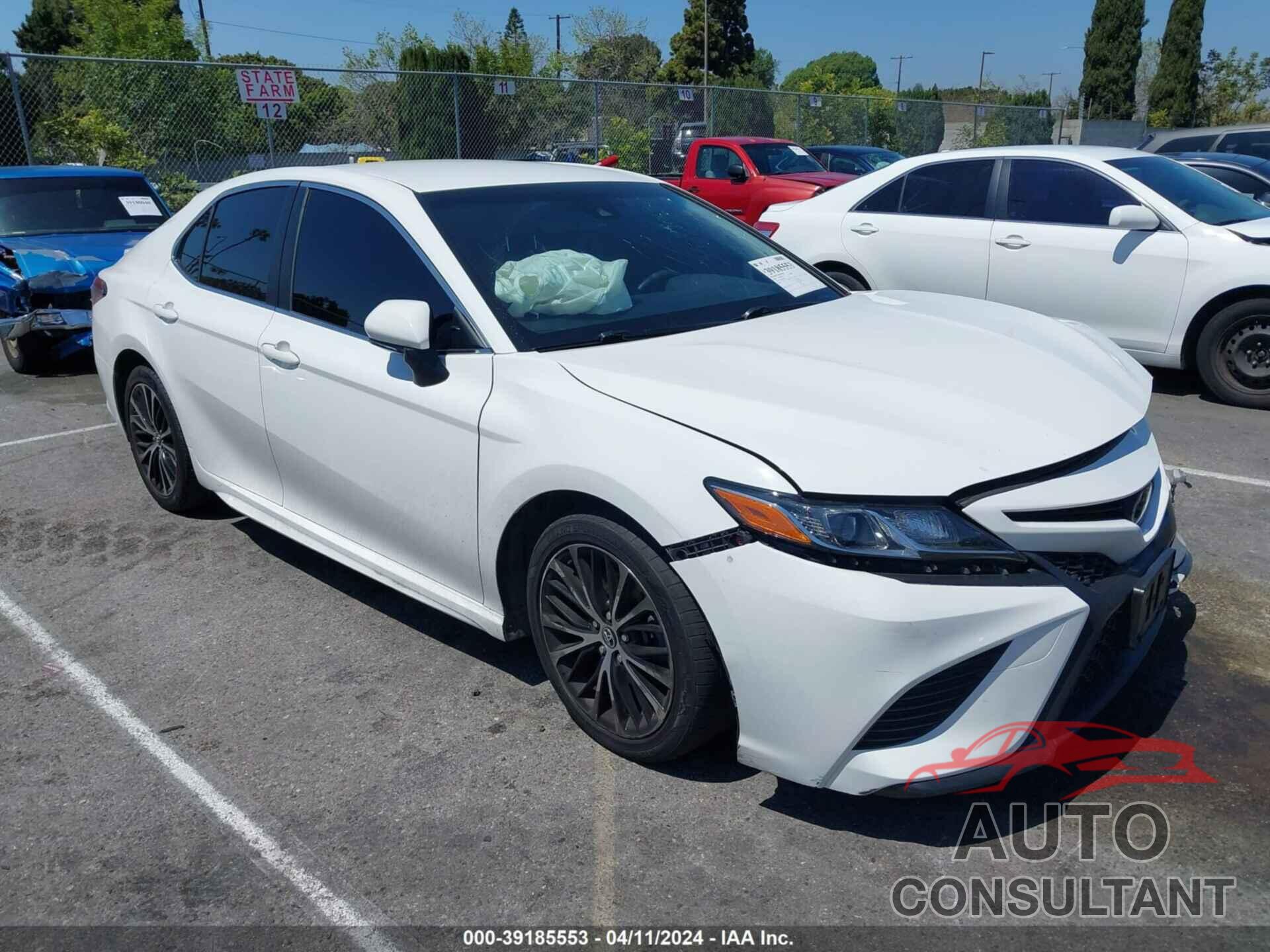 TOYOTA CAMRY 2018 - JTNB11HK0J3040348