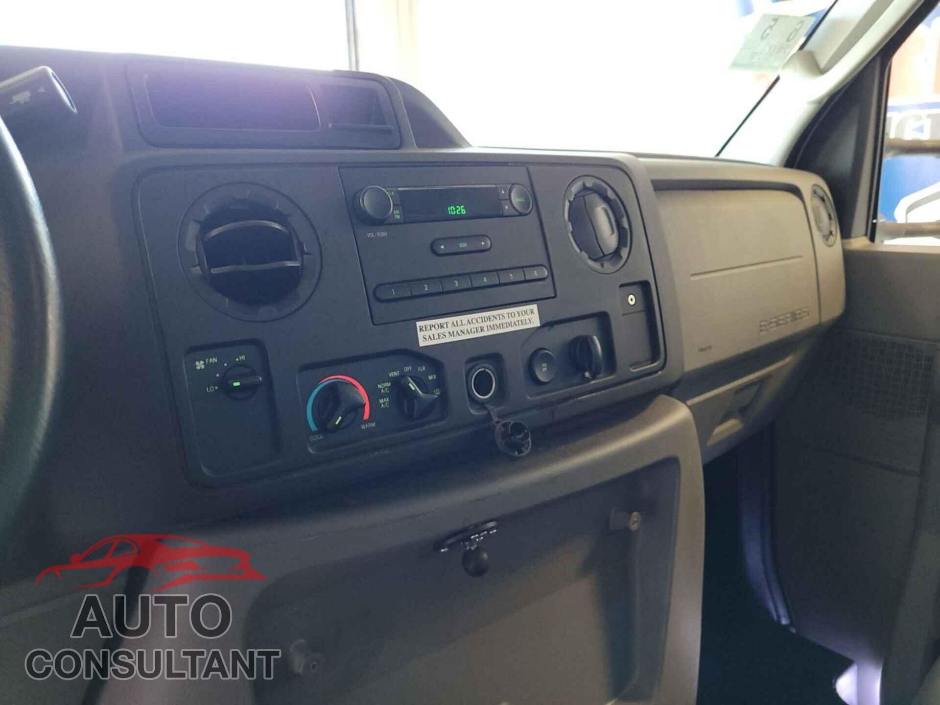 FORD ECONOLINE 2017 - 1FDXE4FS0HDC68630