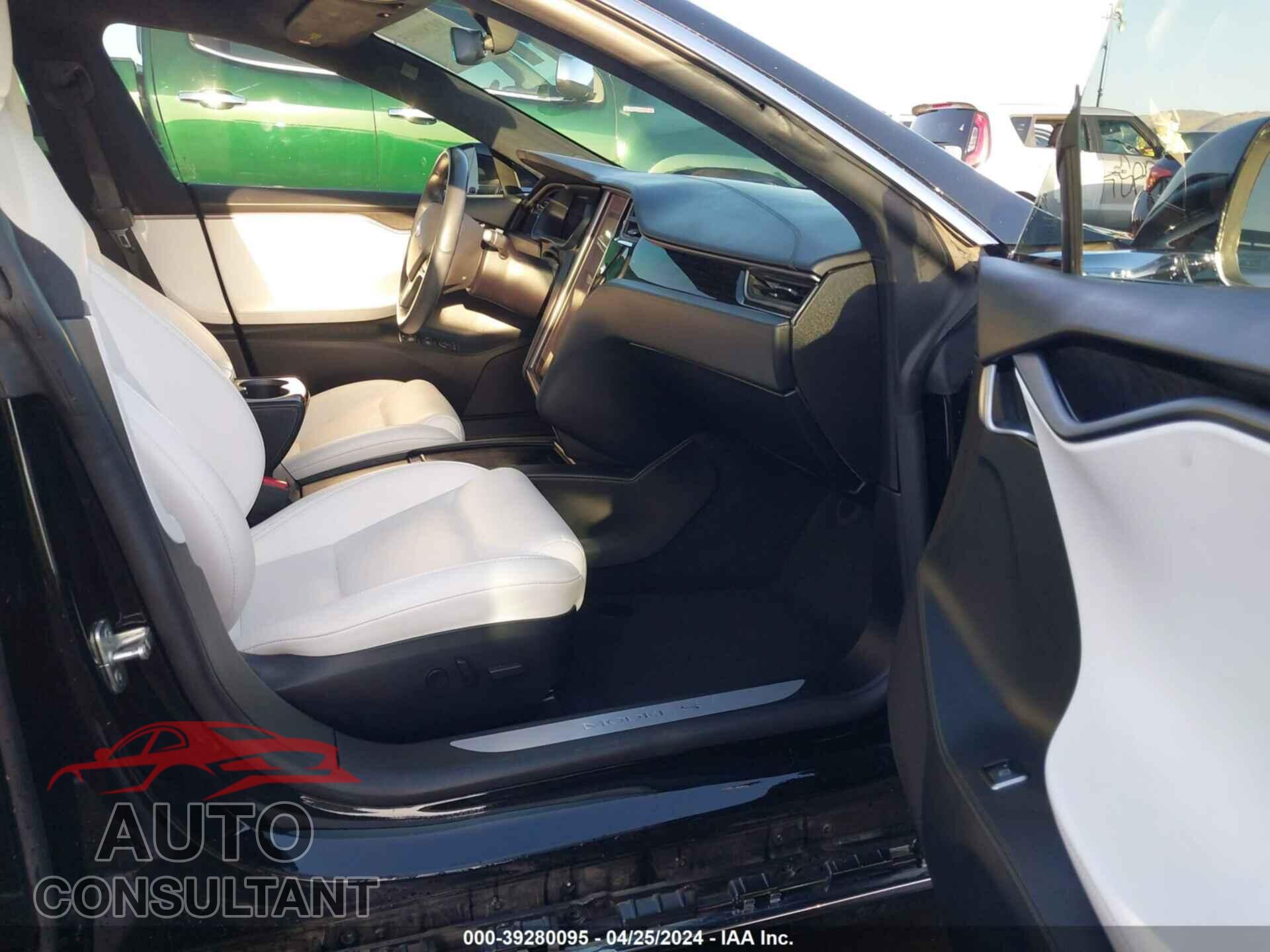 TESLA MODEL S 2020 - 5YJSA1E23LF350928